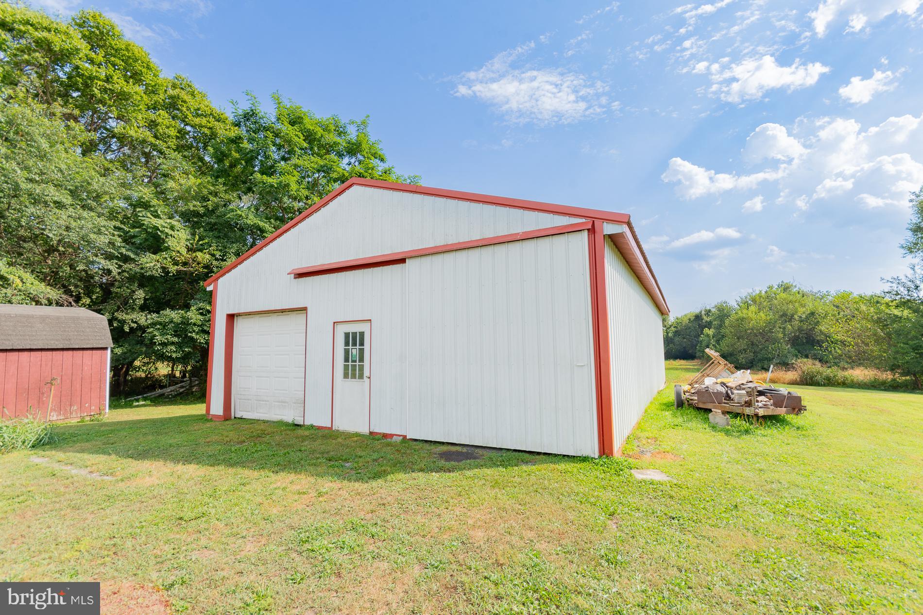 828 SHEPHERDSTOWN PIKE