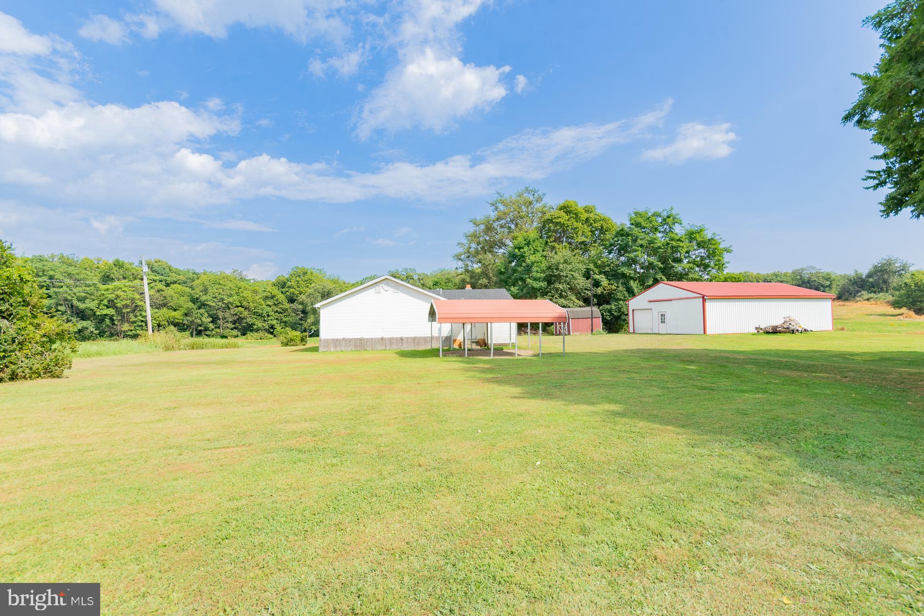 828 SHEPHERDSTOWN PIKE