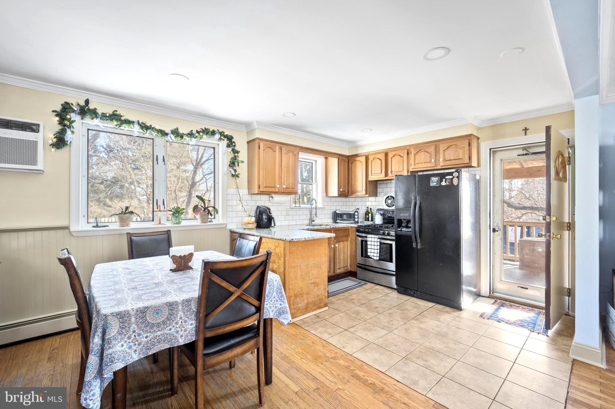 1439 SHELMIRE AVENUE 41