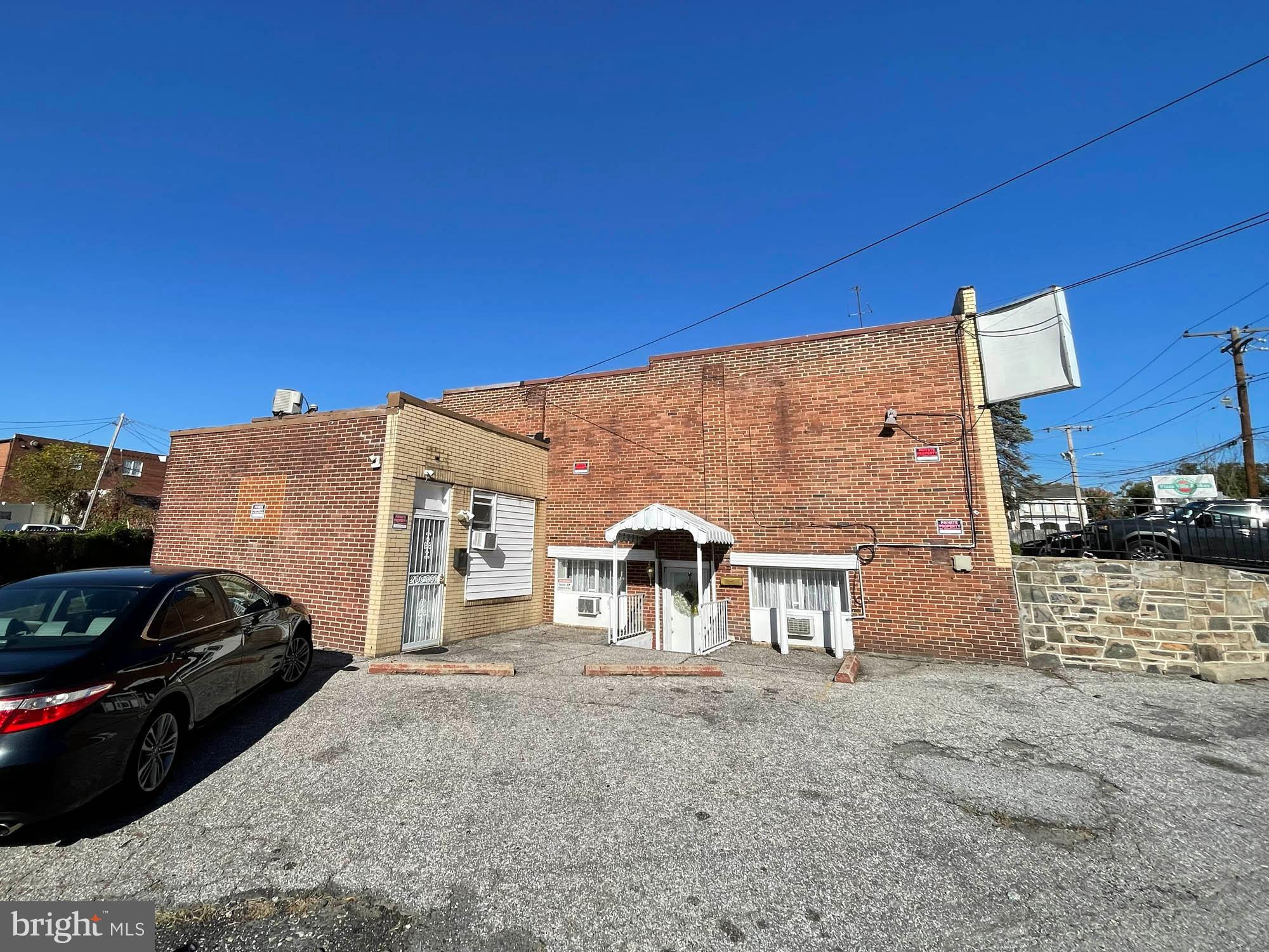 ARBUTUS - Commercial Sale