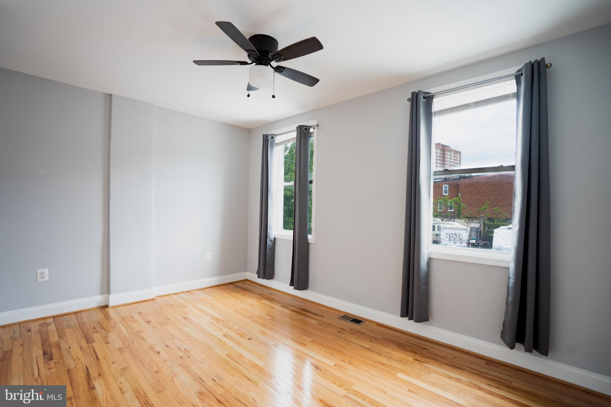 WYMAN PARK HAMPDEN - Residential