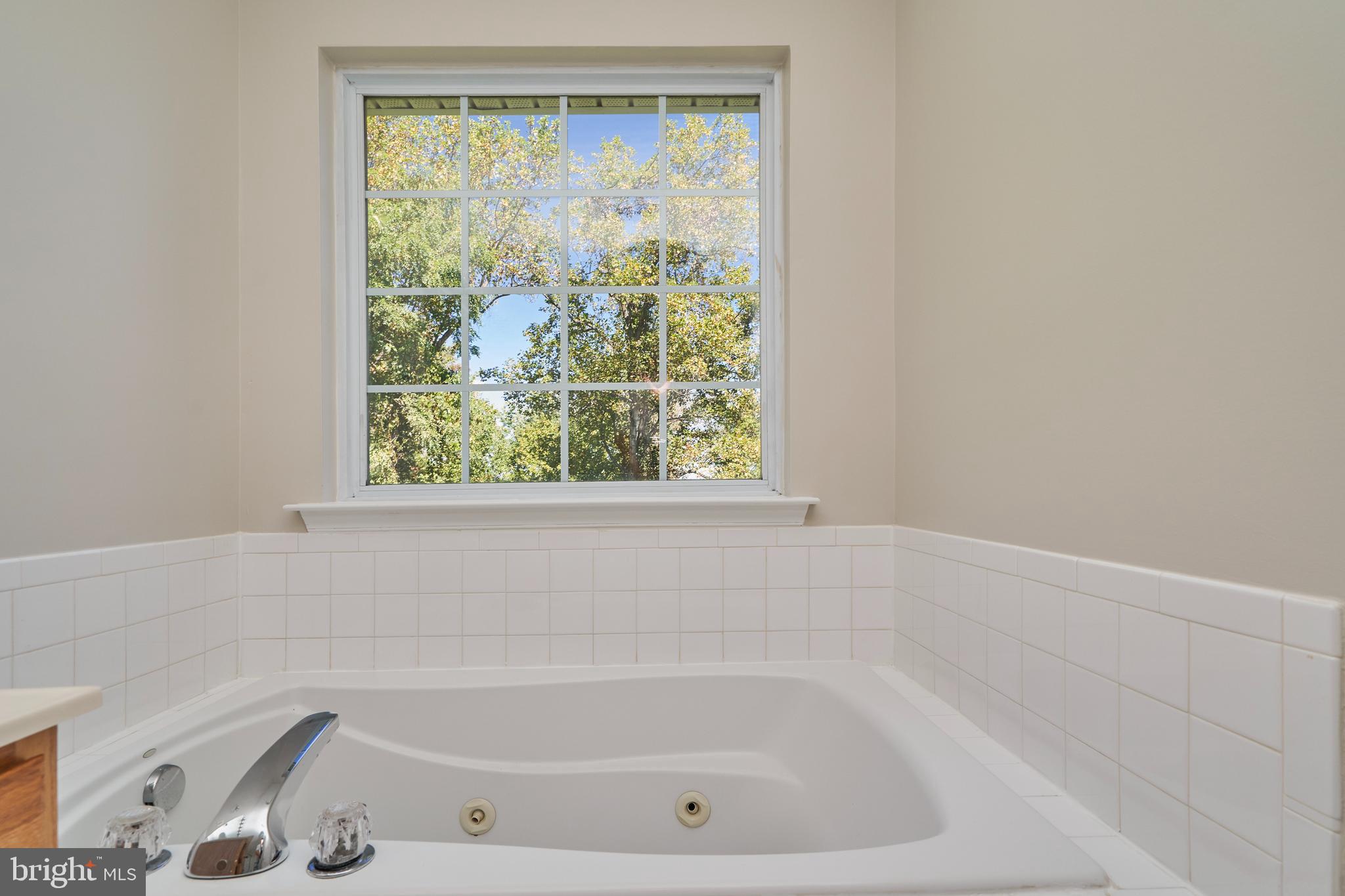 JEFFERSON VILLAGE - Residential Lease