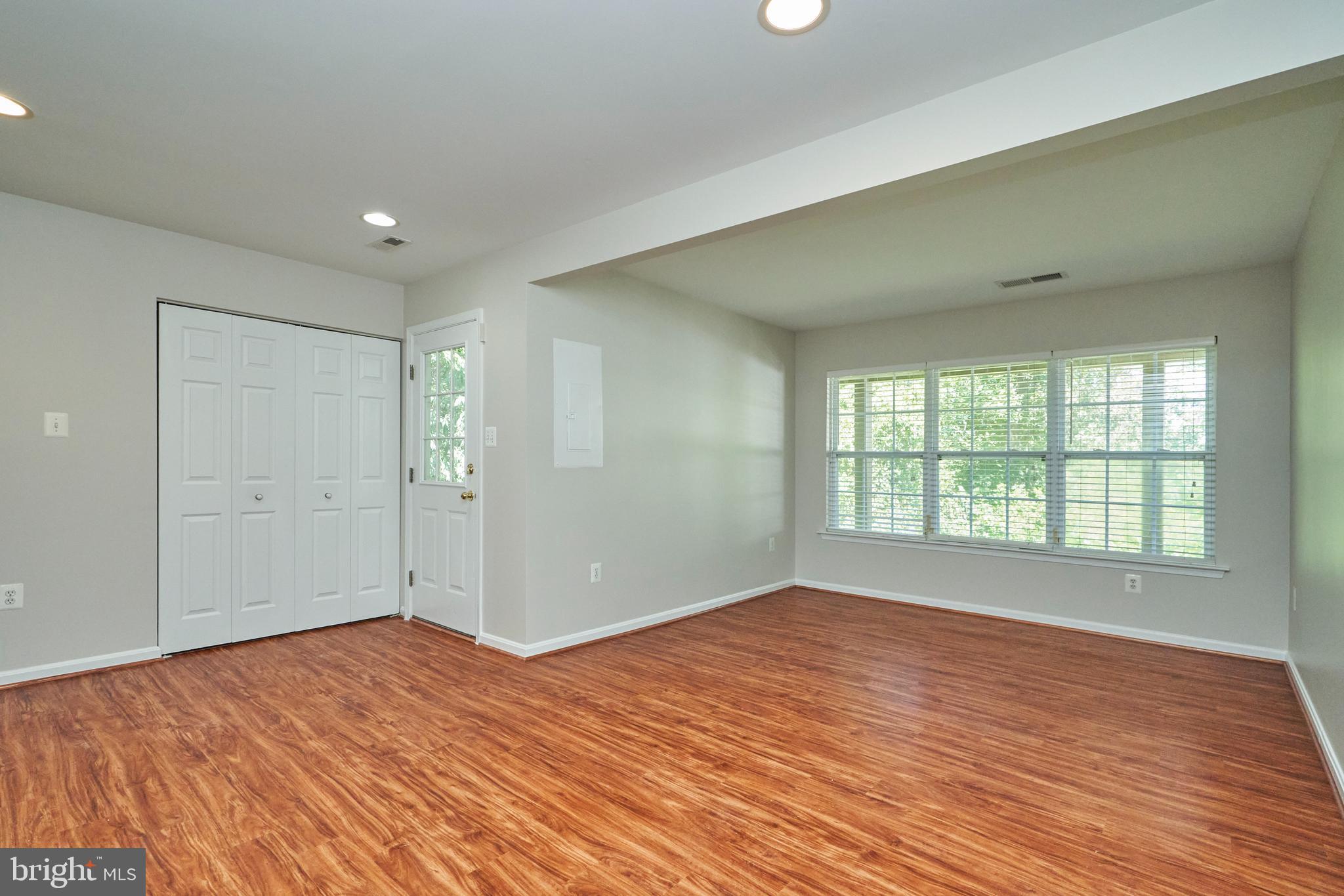 JEFFERSON VILLAGE - Residential Lease