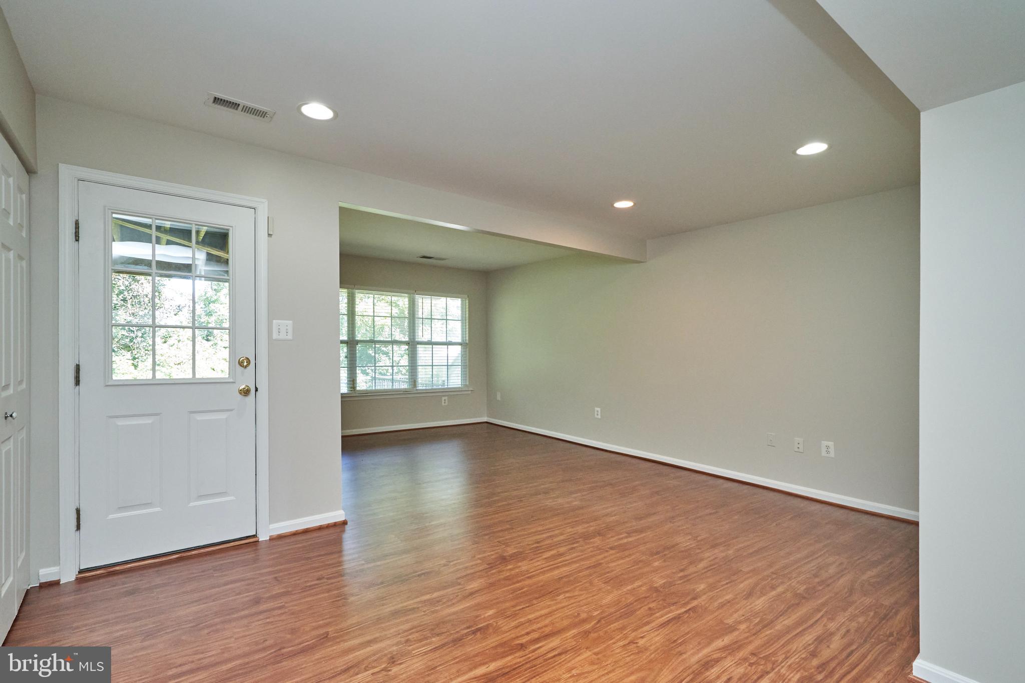 JEFFERSON VILLAGE - Residential Lease