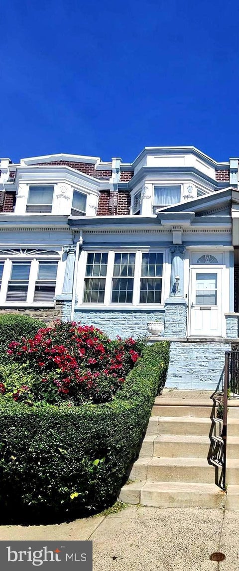 Townhouse For Sale - 4957 N 9th Street<br/> PHILADELPHIA, PA 19141