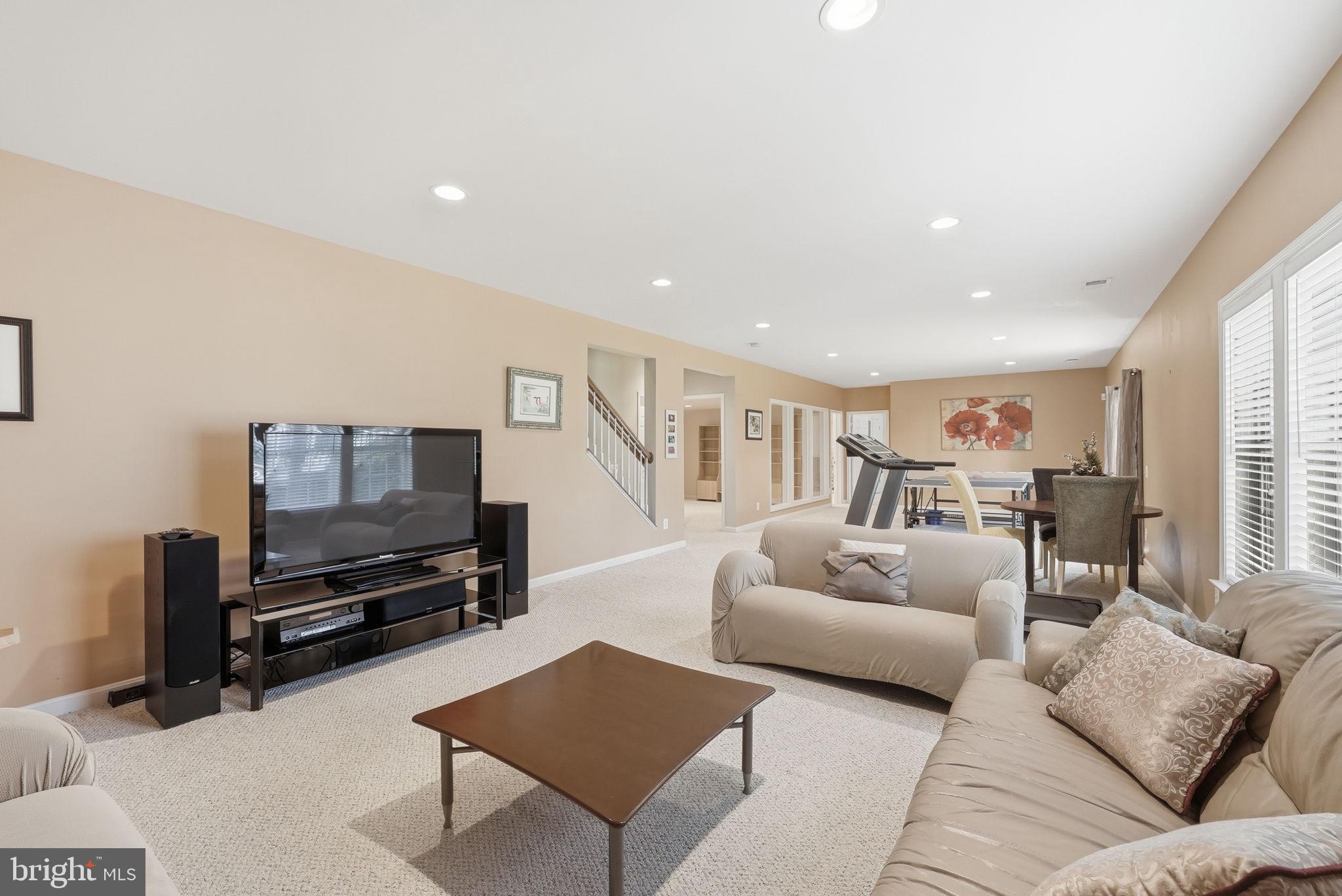 HEATHERBROOK - Residential