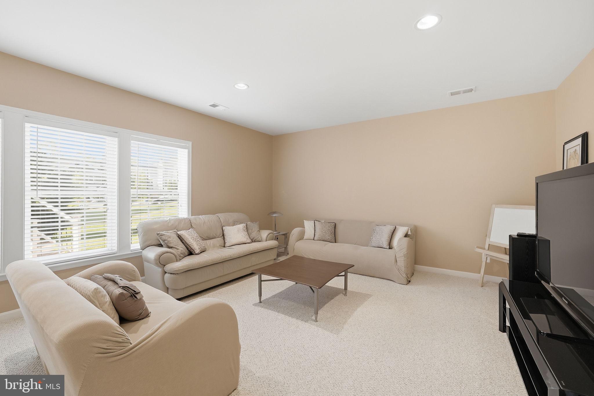 HEATHERBROOK - Residential