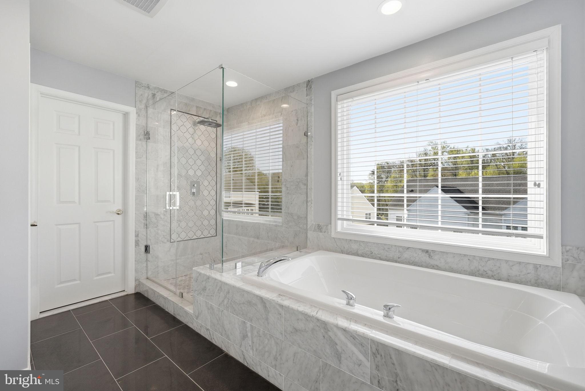 HEATHERBROOK - Residential