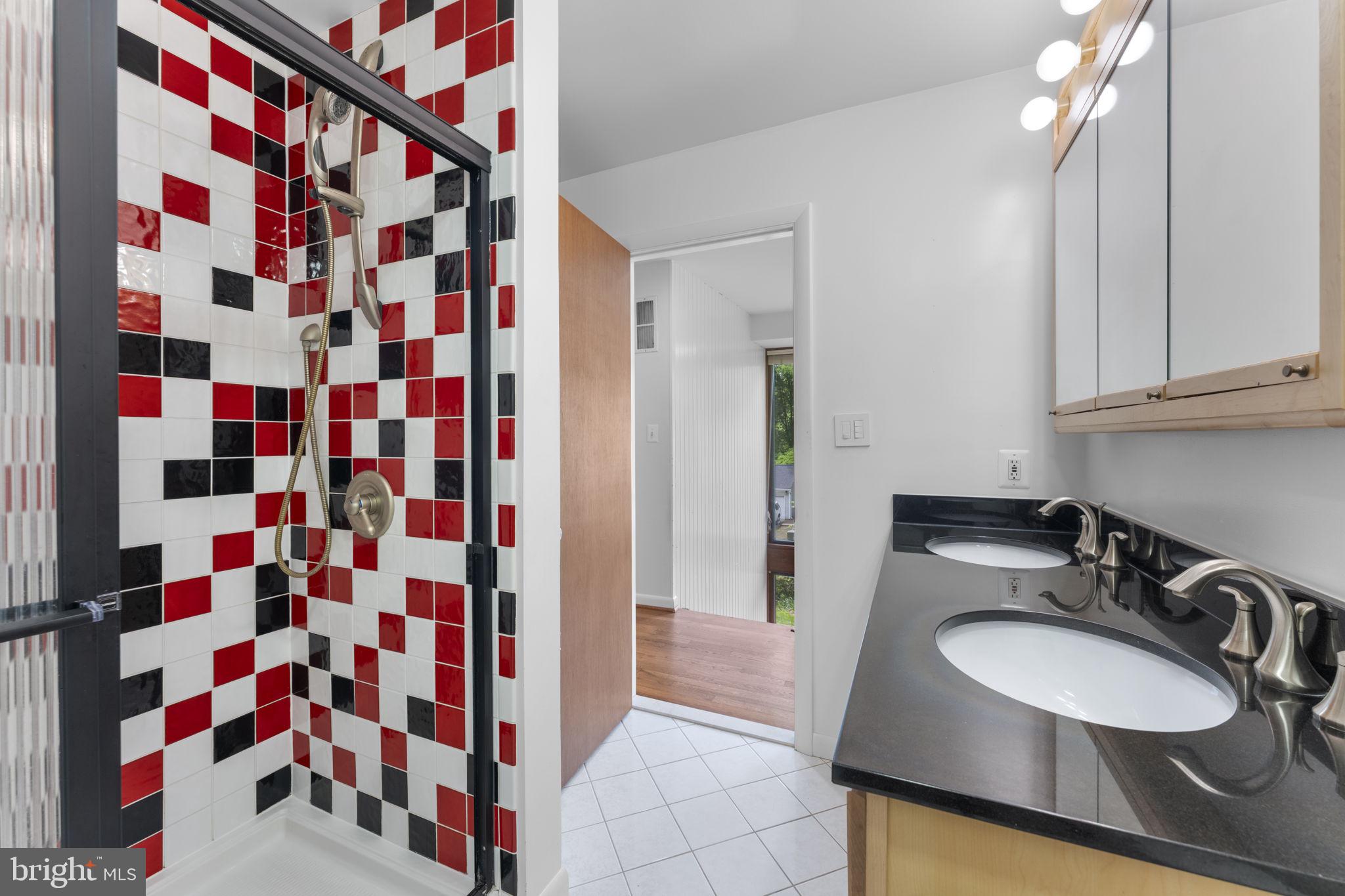 LONGFELLOW - Residential