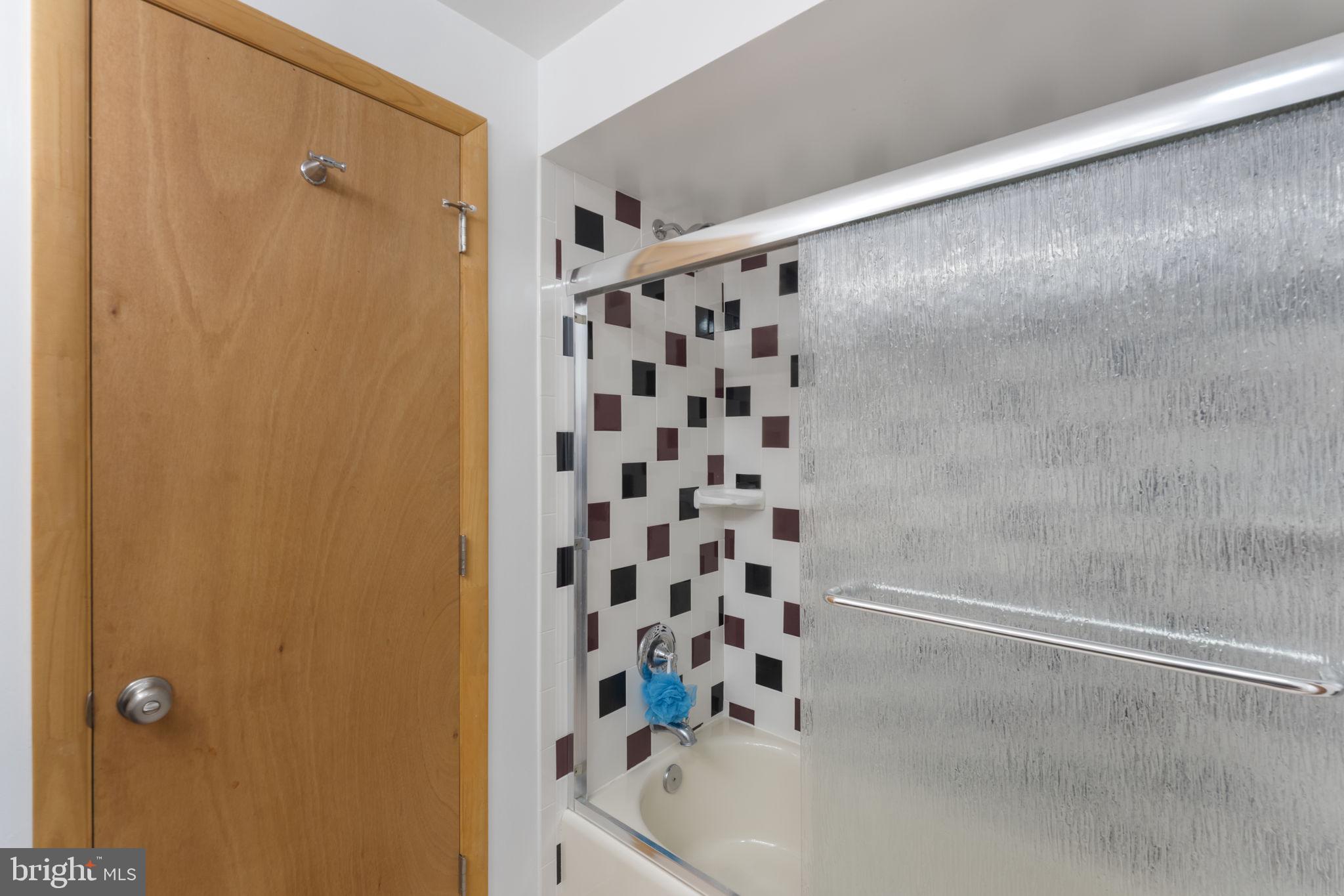 LONGFELLOW - Residential