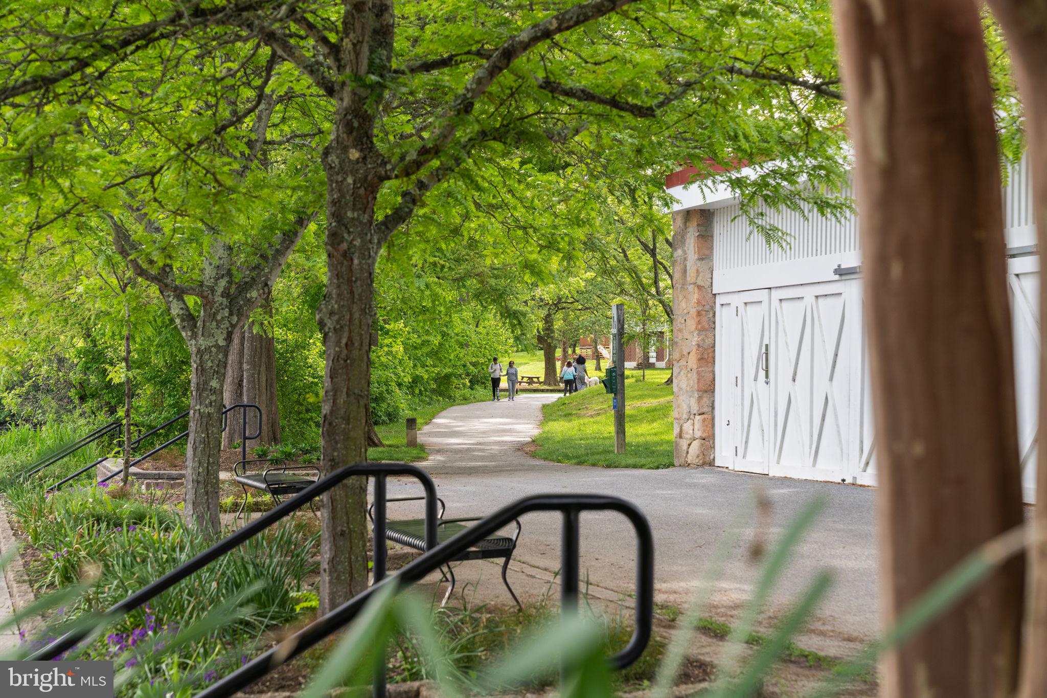 LONGFELLOW - Residential