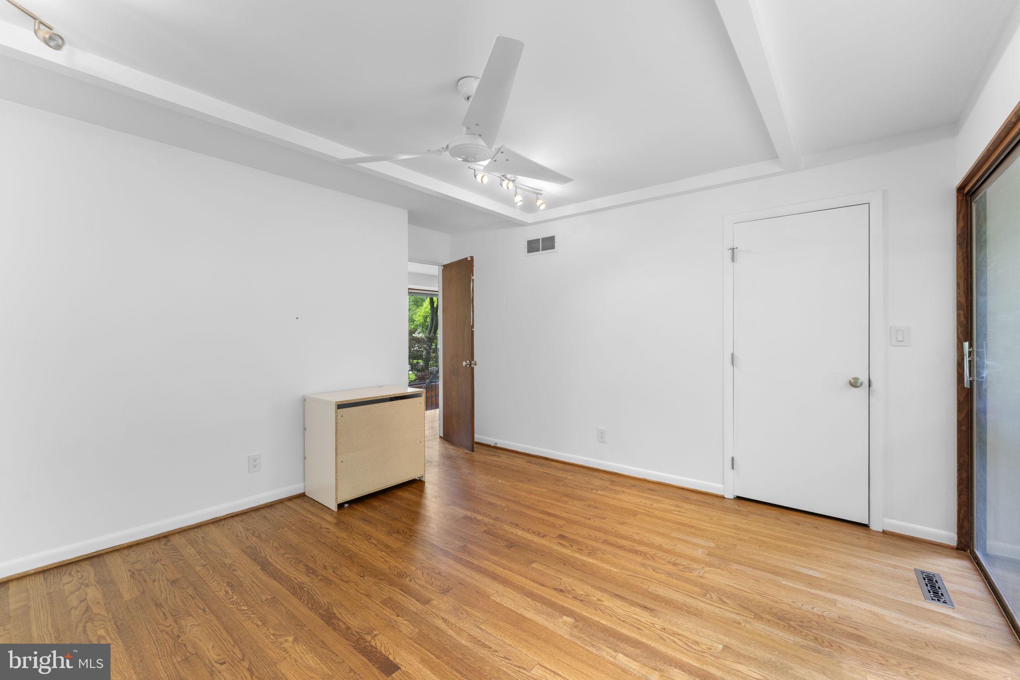 LONGFELLOW - Residential