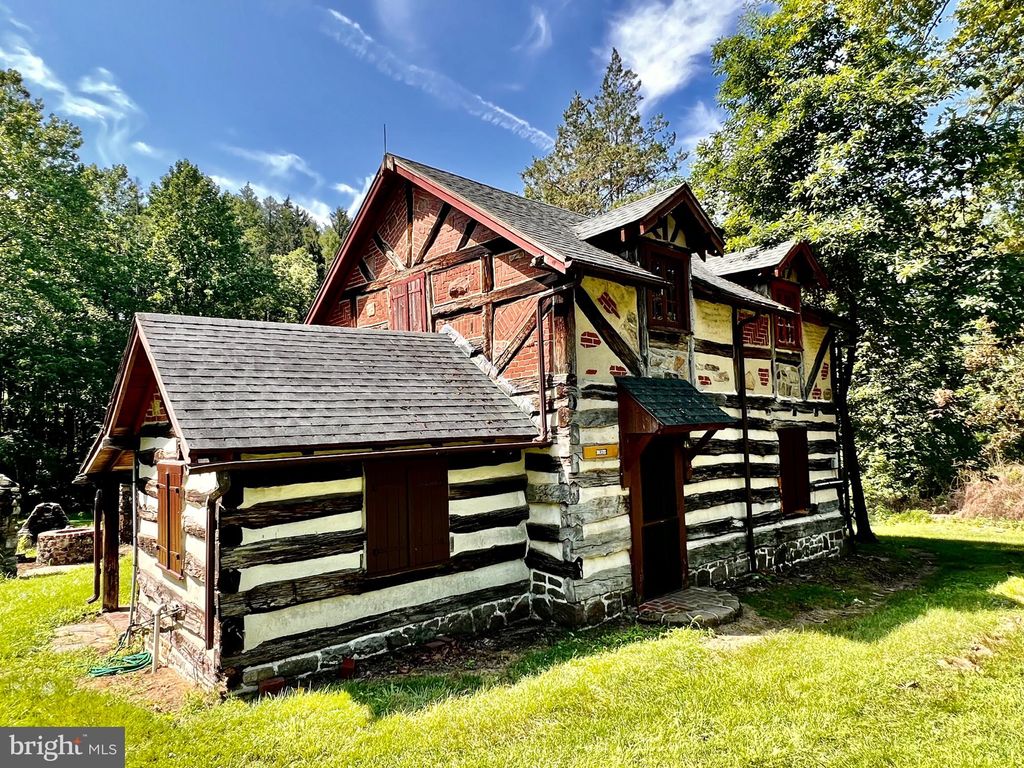 Photo of 1025 LAUREL RIDGE RD, REINHOLDS, PA 17569 (MLS # PALA2038260)