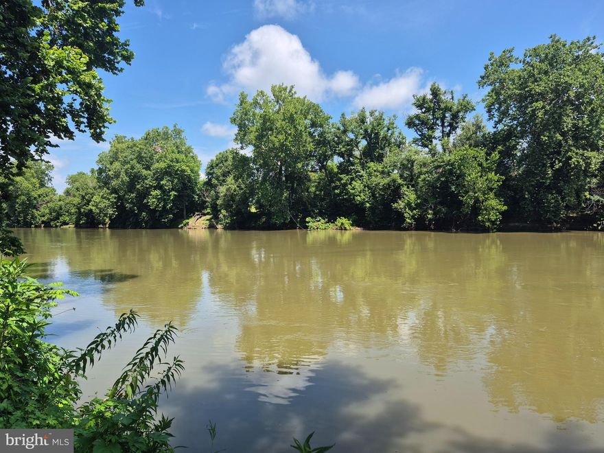 Enjoy fun of all kinds along the more than 225 ft +/- of Shenandoah River frontage this lot has to offer. On the market for the first time in more than 30 years so don’t miss out on this offering! Located just minutes south  of Front Royal near Skyline Caverns. Ideal location for family fun and recreation of all kinds. Access is secured via road frontage on US-340. Exciting fishing opportunities await for bass, catfish, muskies, and many other species. This property is zoned Agricultural. The many amenities of Front Royal are just a short drive away. All the fun and adventure of Skyline Drive and the Shenandoah National Park are nearby too.