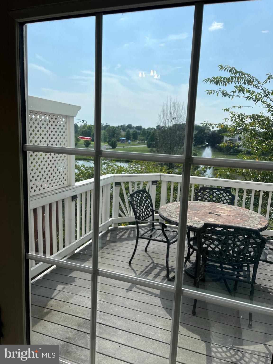 LOUDOUN VALLEY ESTATES - Residential Lease