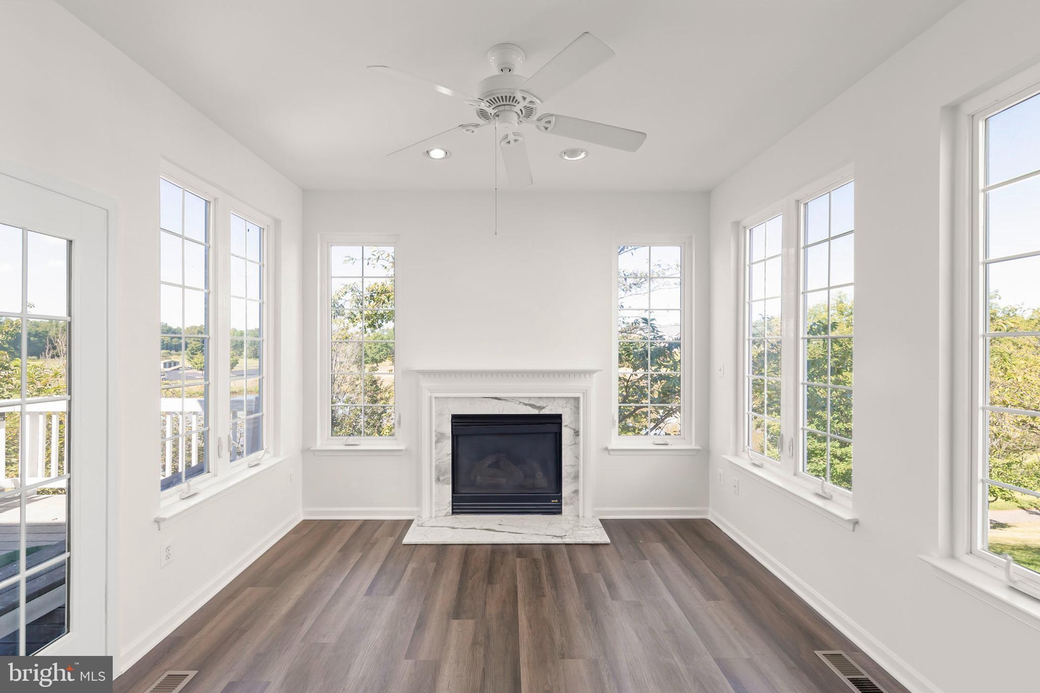 LOUDOUN VALLEY ESTATES - Residential Lease