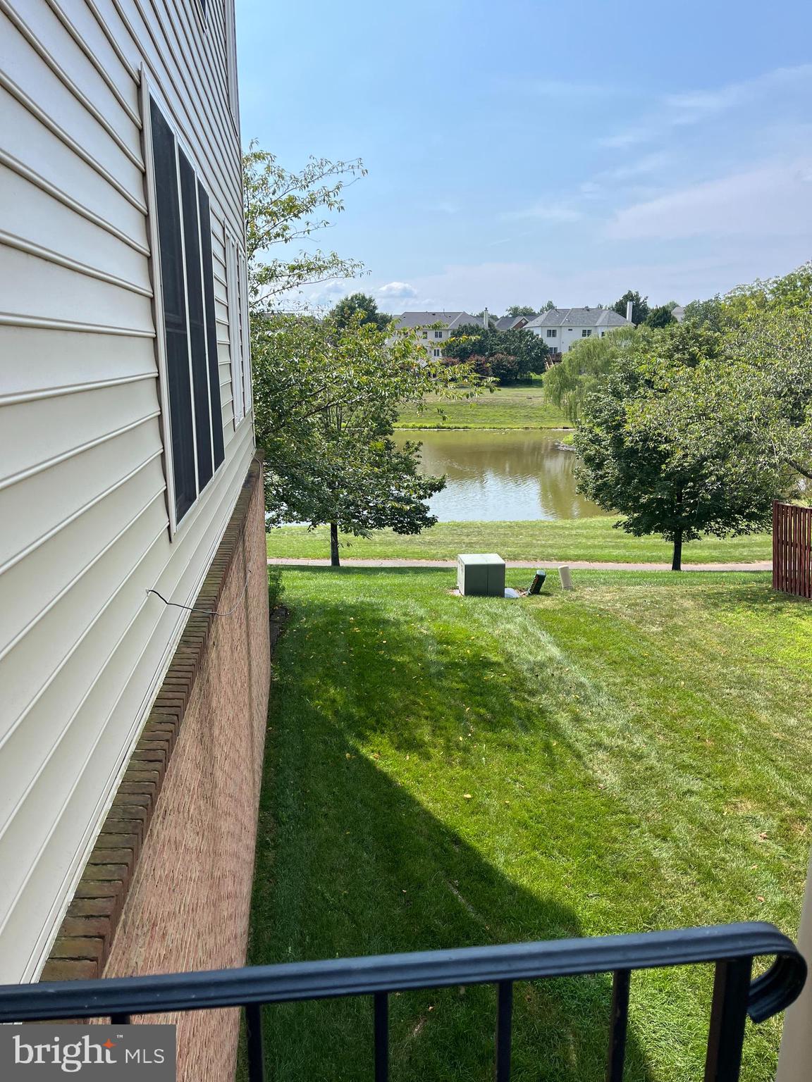 LOUDOUN VALLEY ESTATES - Residential Lease