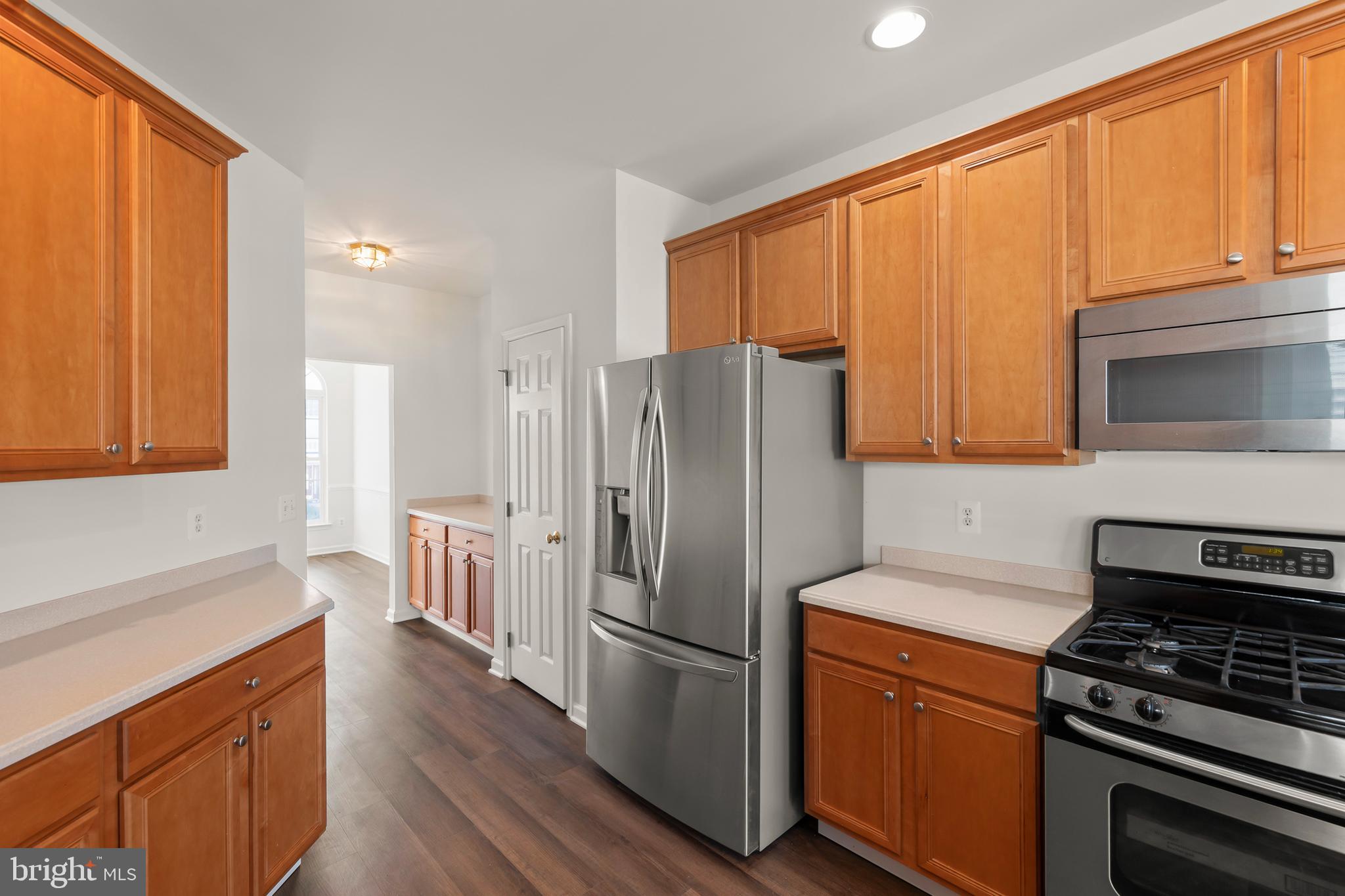 LOUDOUN VALLEY ESTATES - Residential Lease