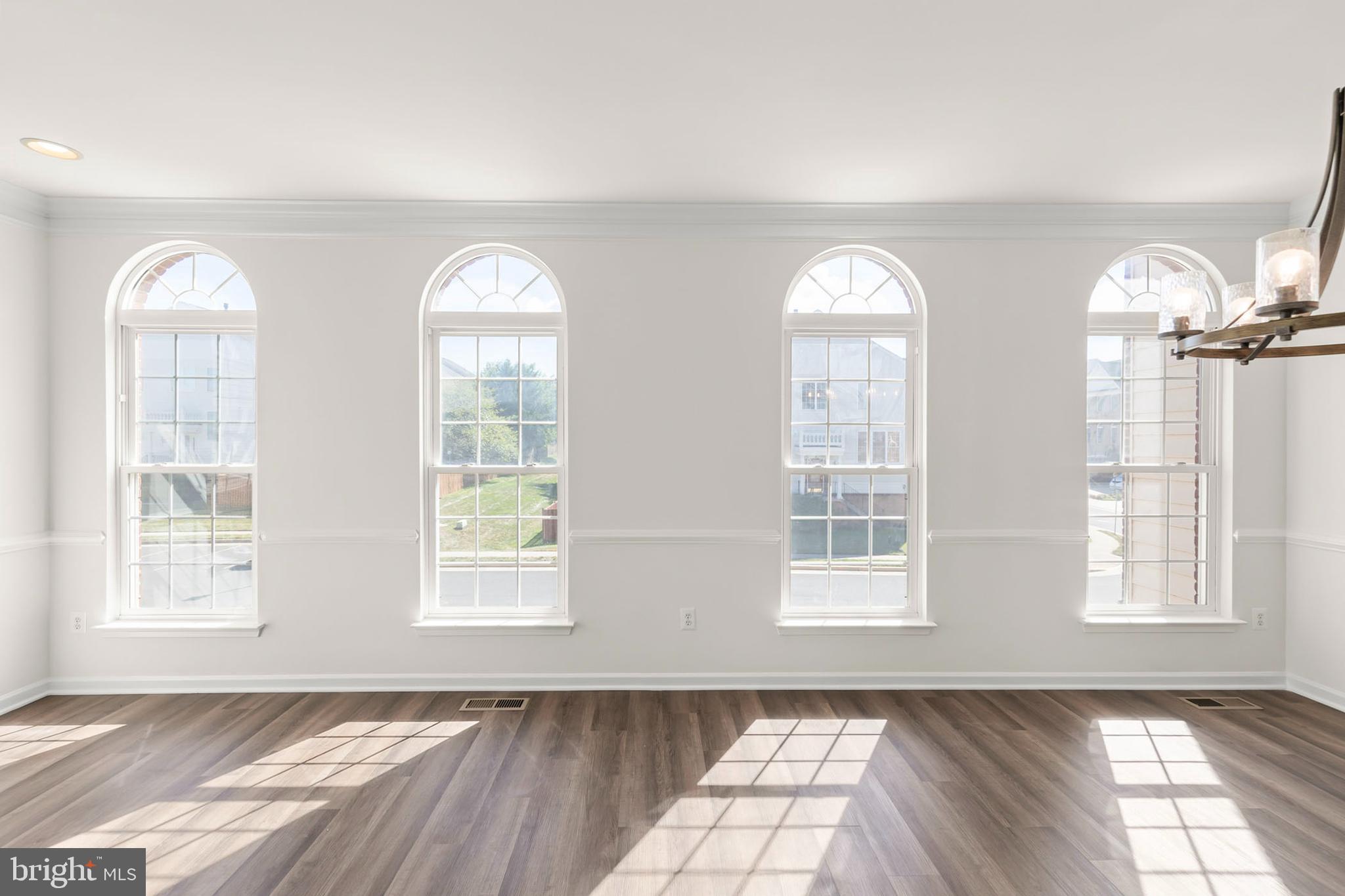 LOUDOUN VALLEY ESTATES - Residential Lease