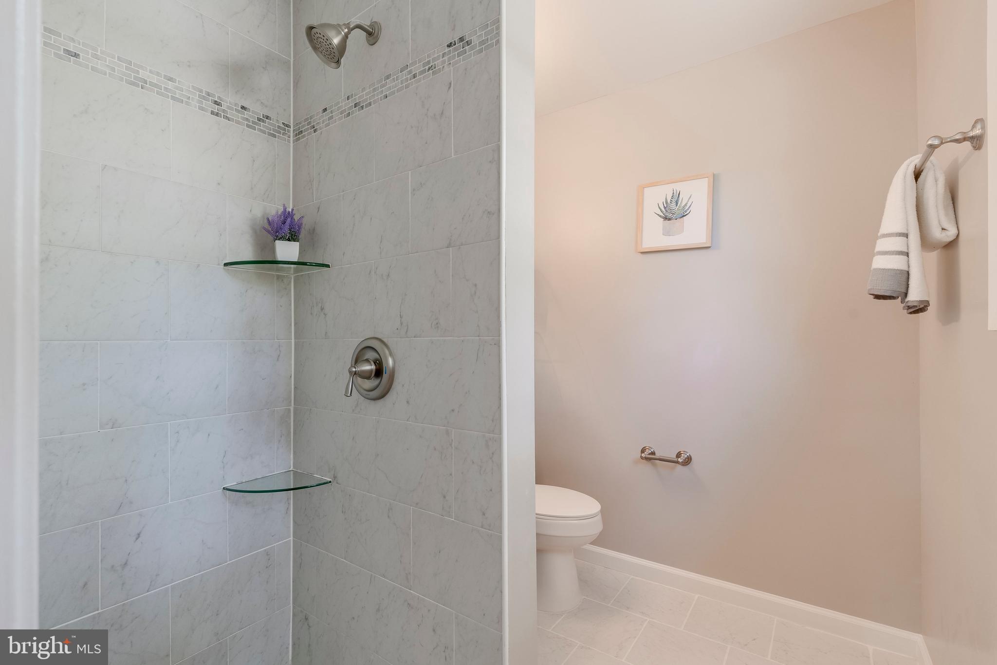 ROCK CREEK PALISADES - Residential