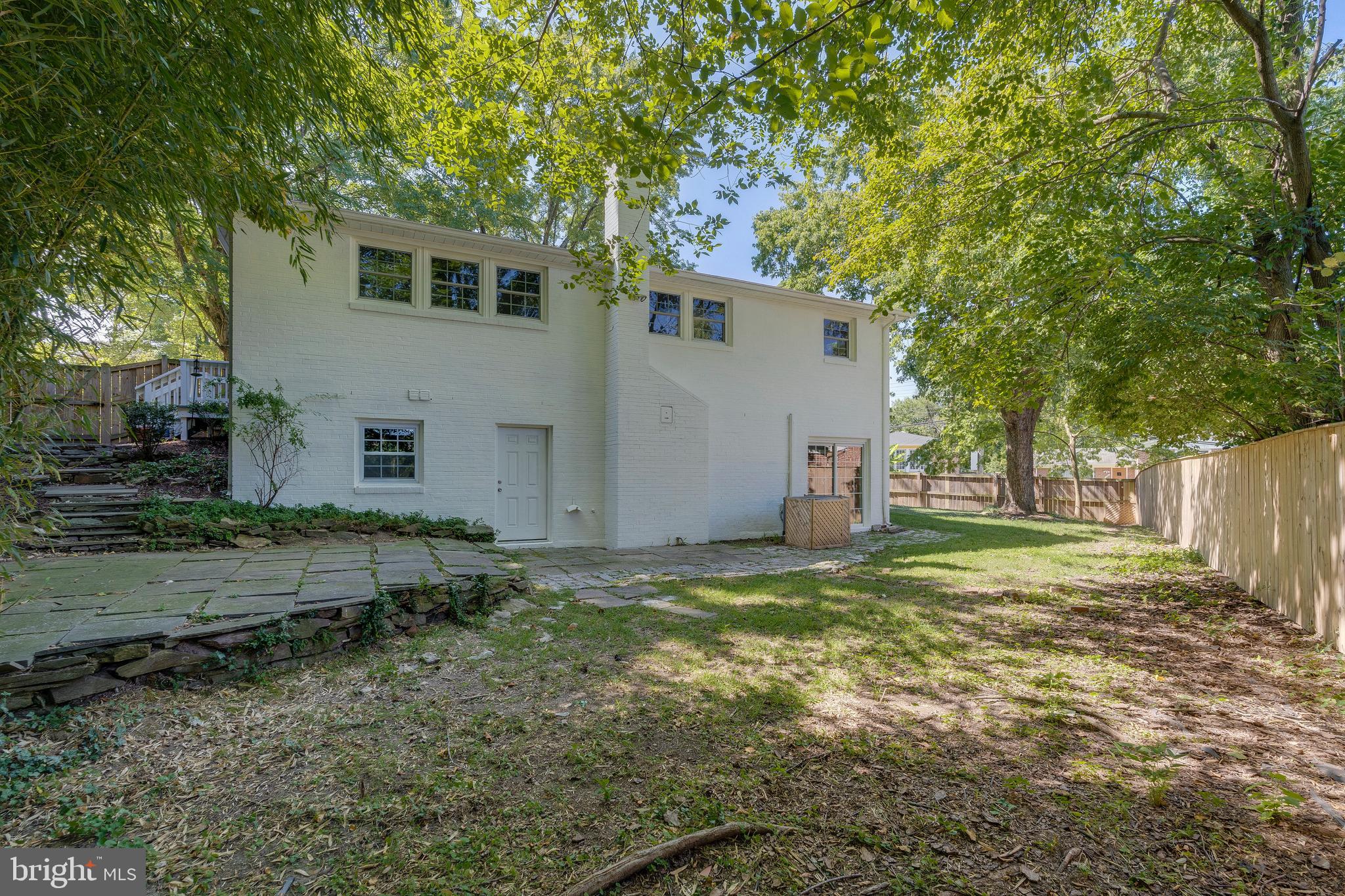 ROCK CREEK PALISADES - Residential