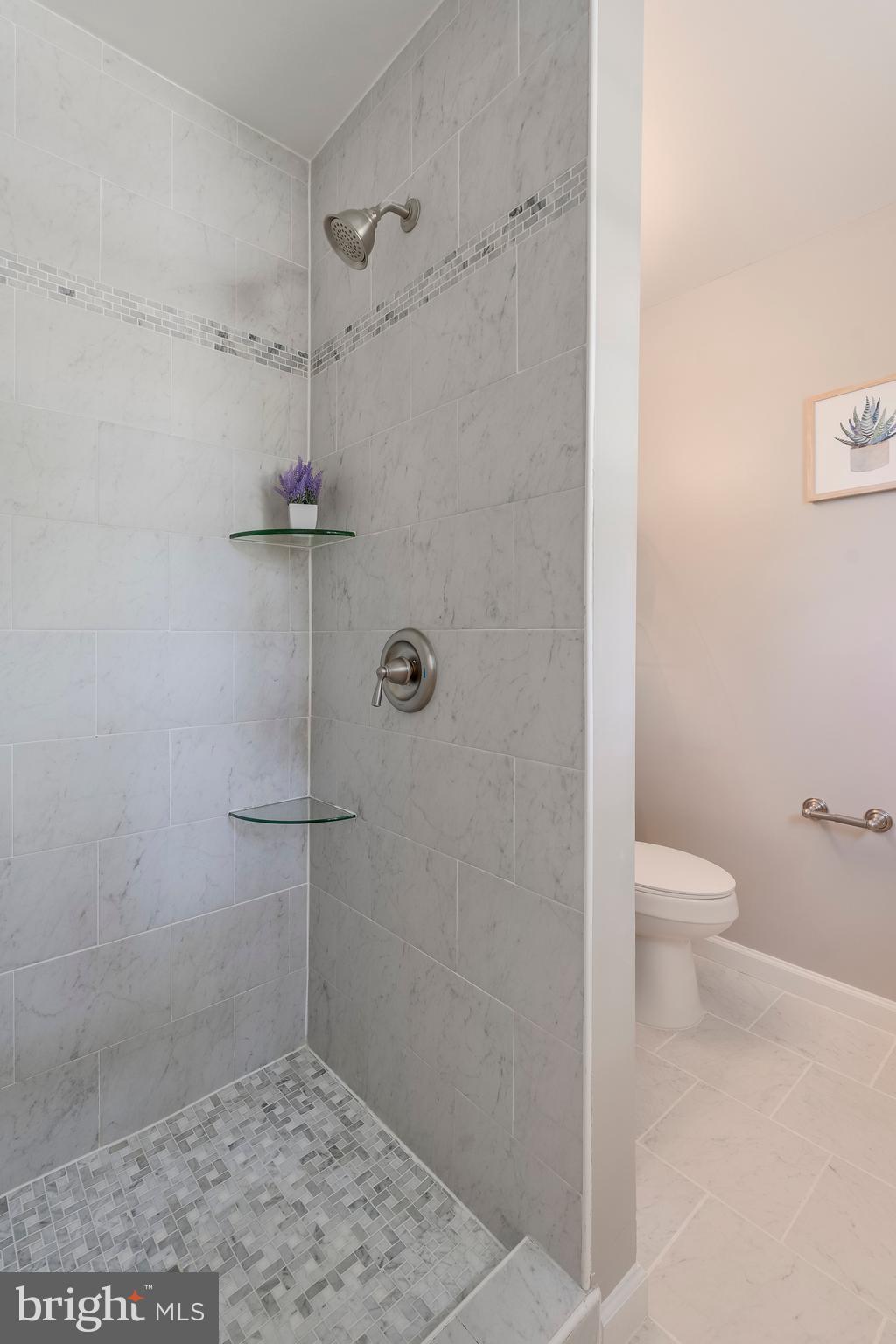 ROCK CREEK PALISADES - Residential