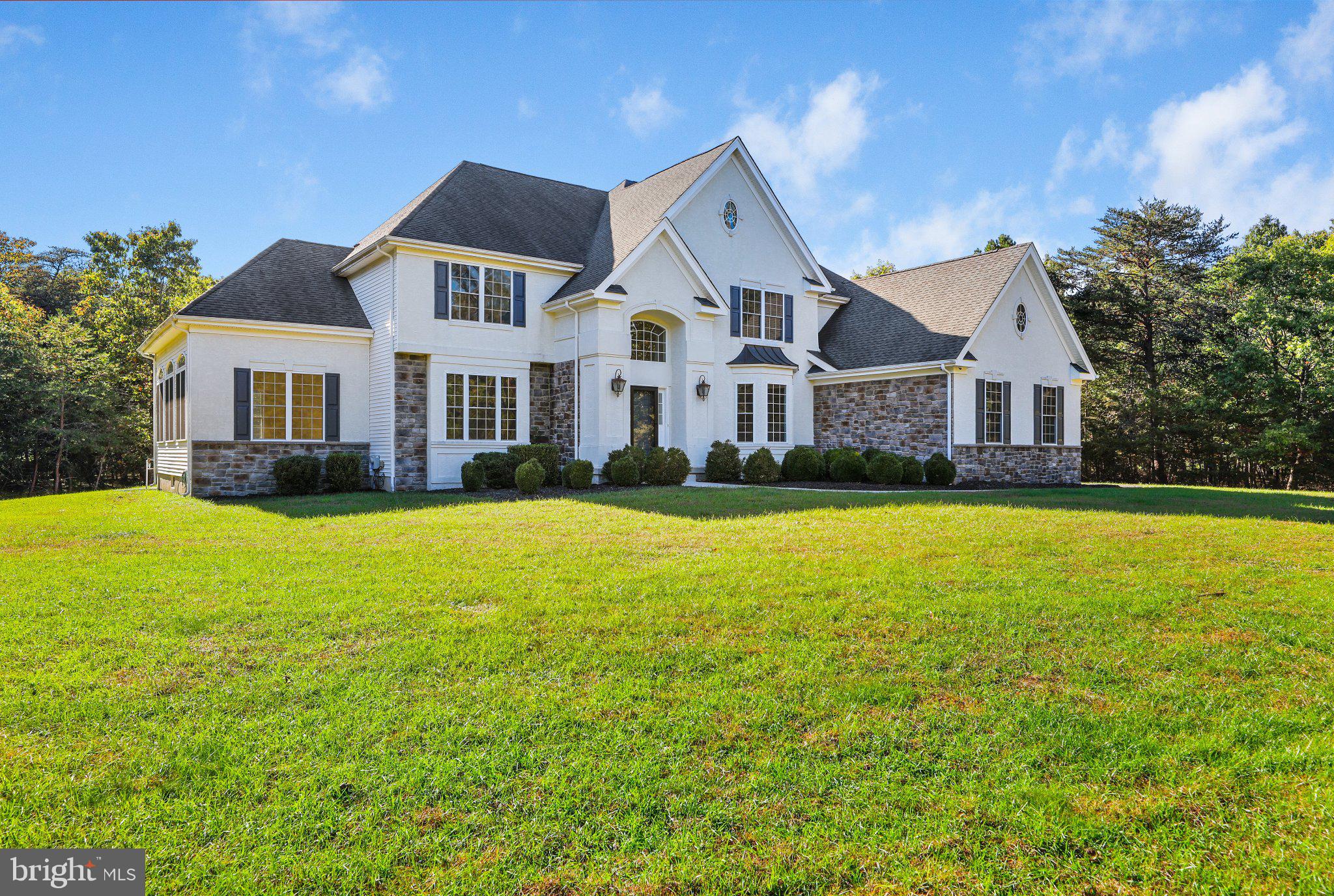 56 OXFORD CIRCLE