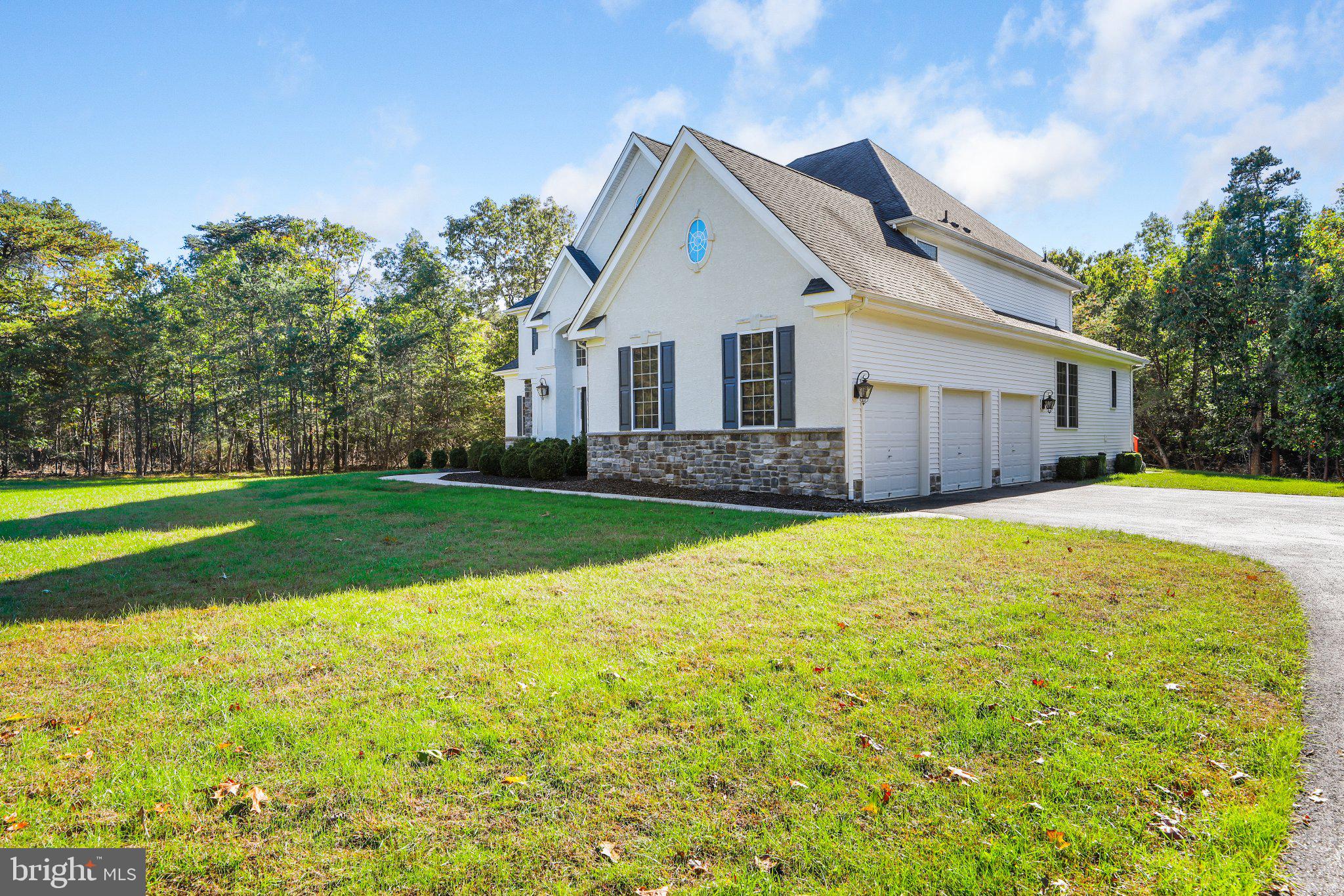 56 OXFORD CIRCLE