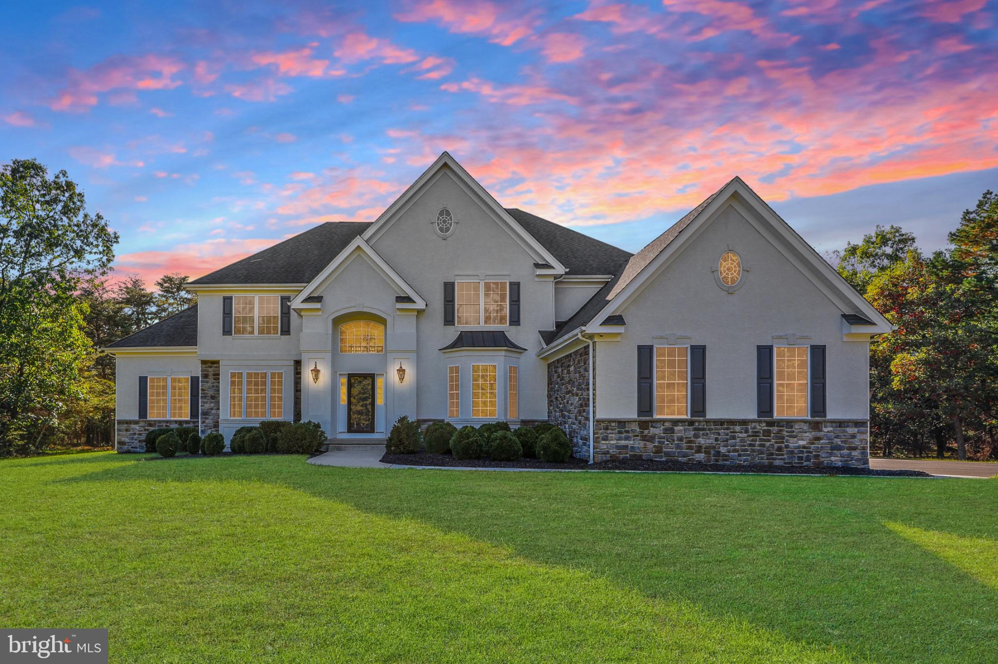 56 OXFORD CIRCLE