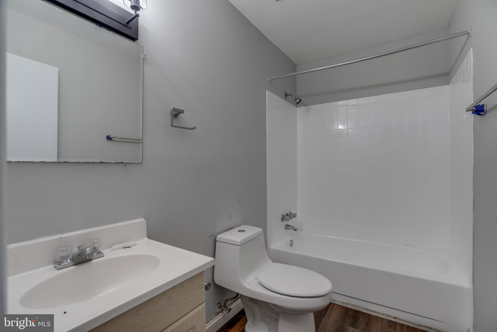 GREENWOOD FARM - Residential Lease