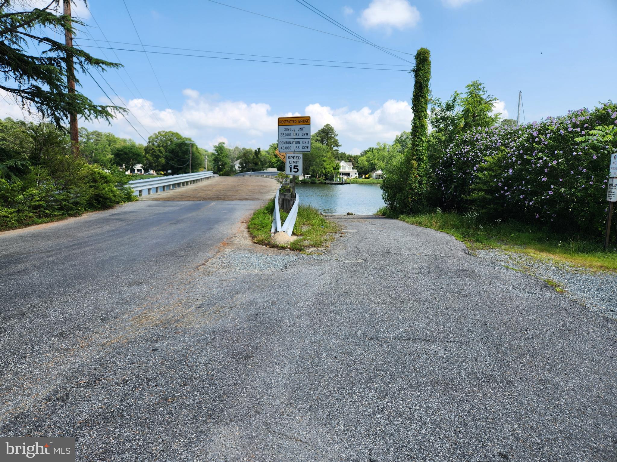 TUNIS MILLS - Residential