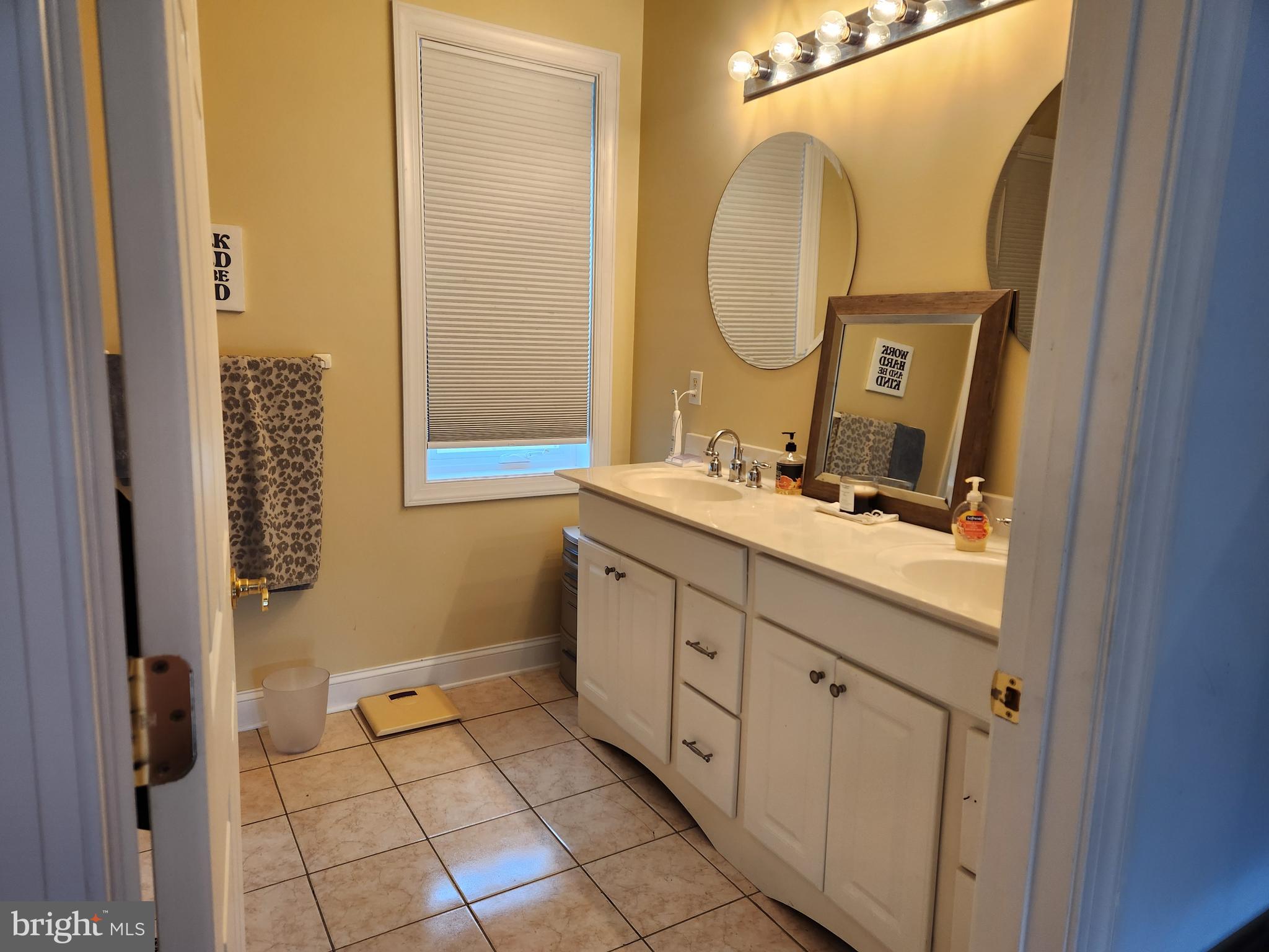 TUNIS MILLS - Residential