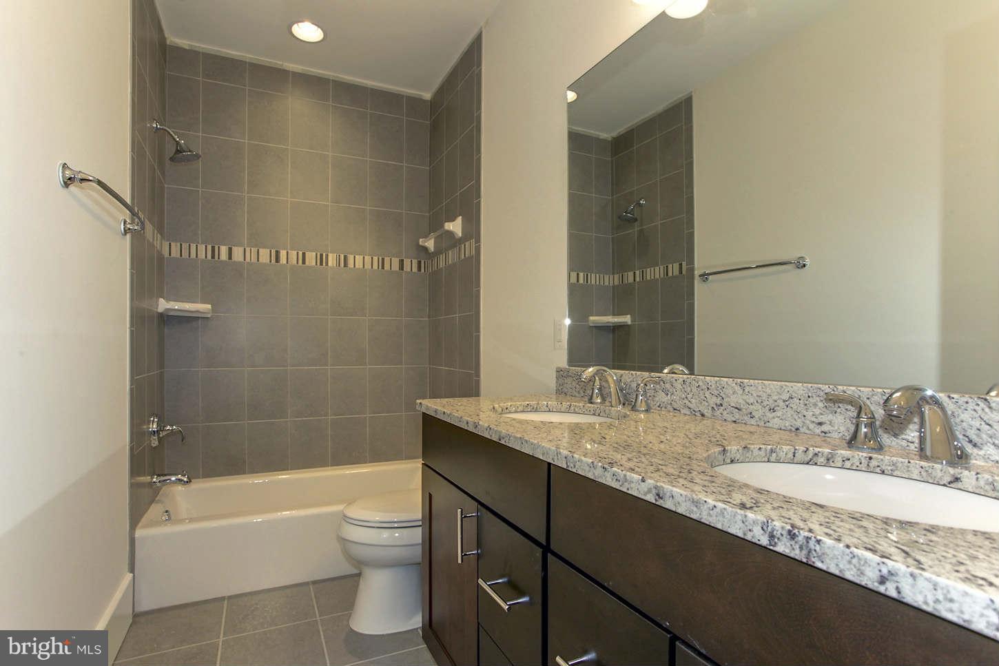 OVER LEE KNOLLS - Residential