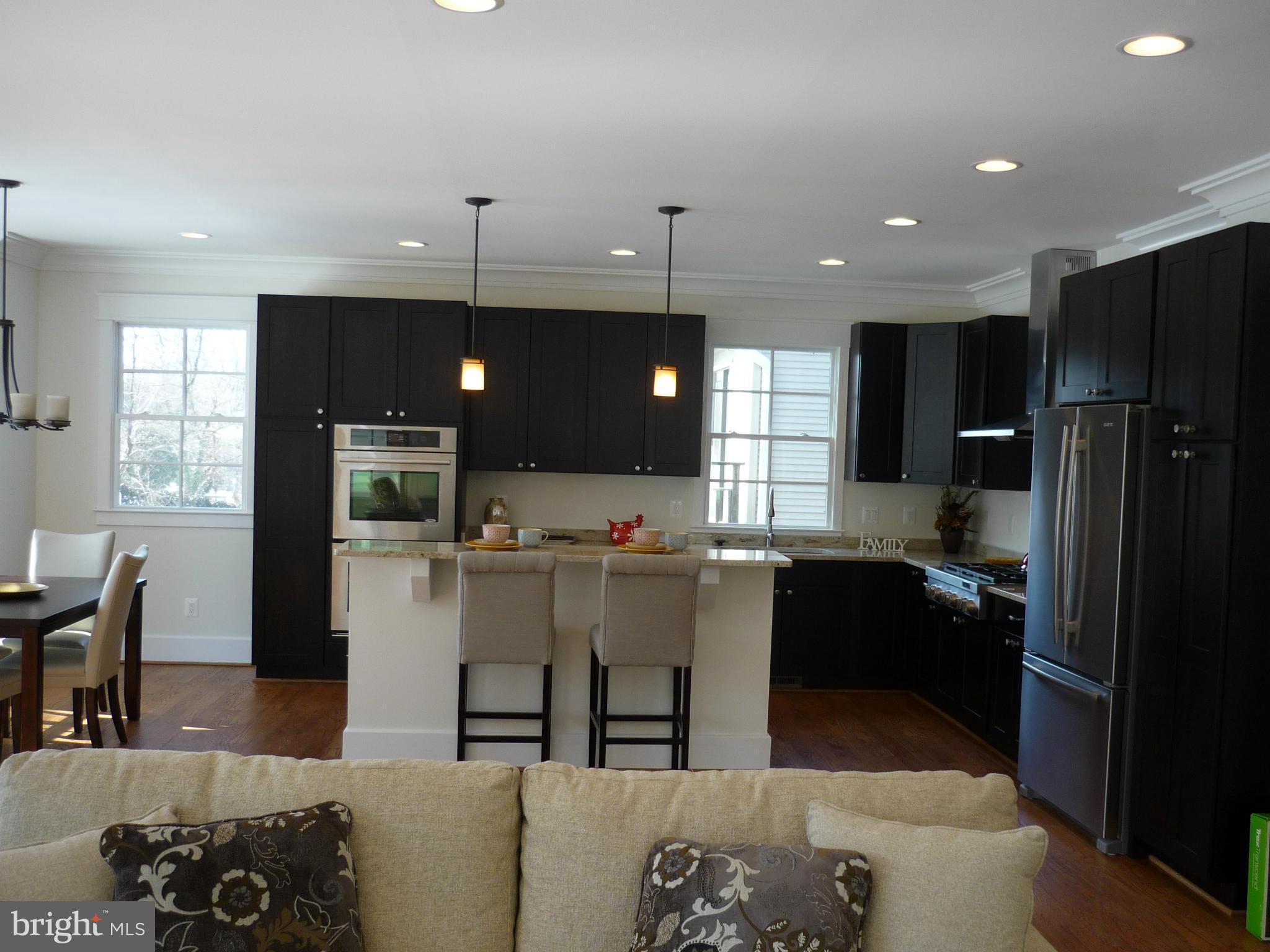 OVER LEE KNOLLS - Residential