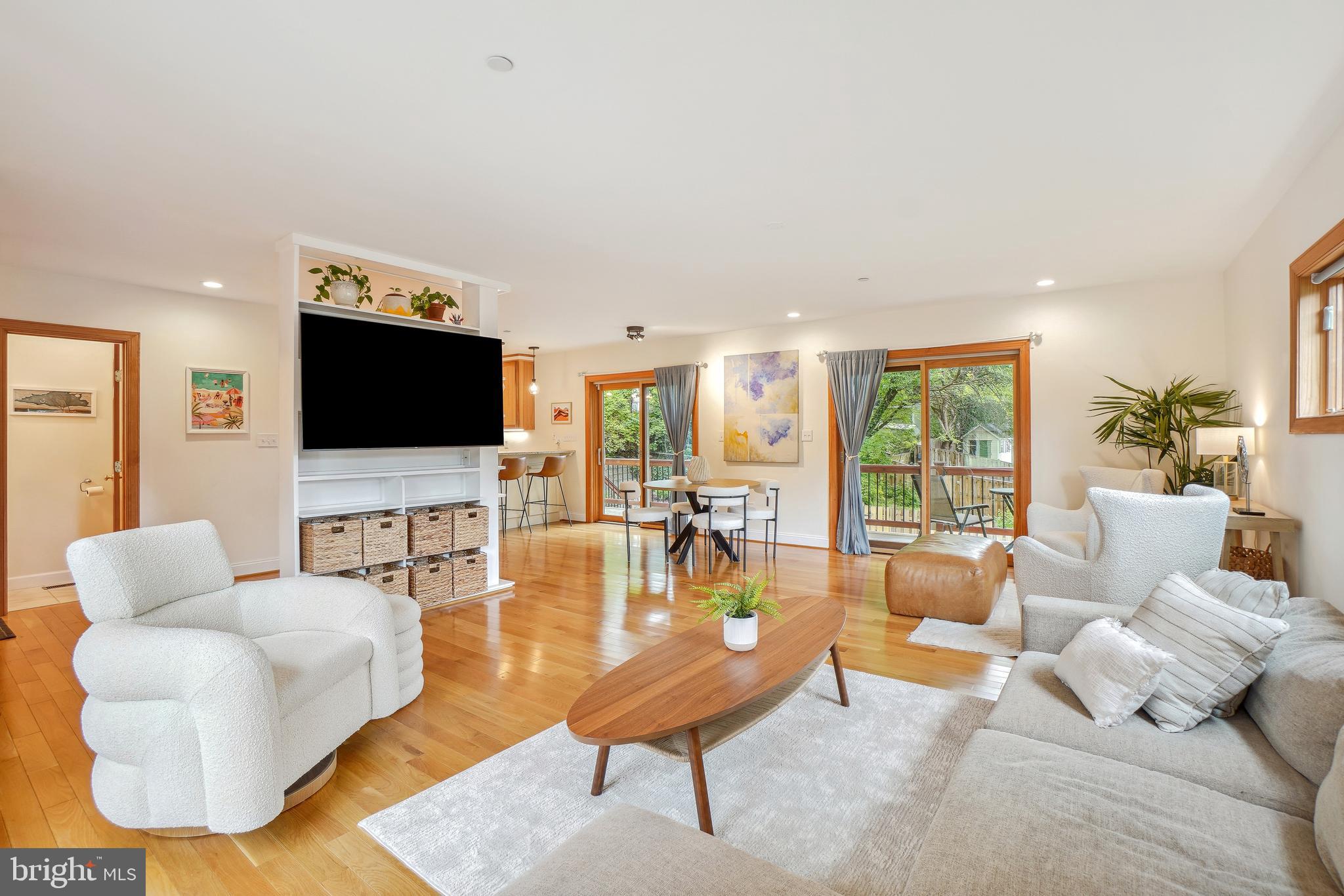 TAKOMA PARK - Residential