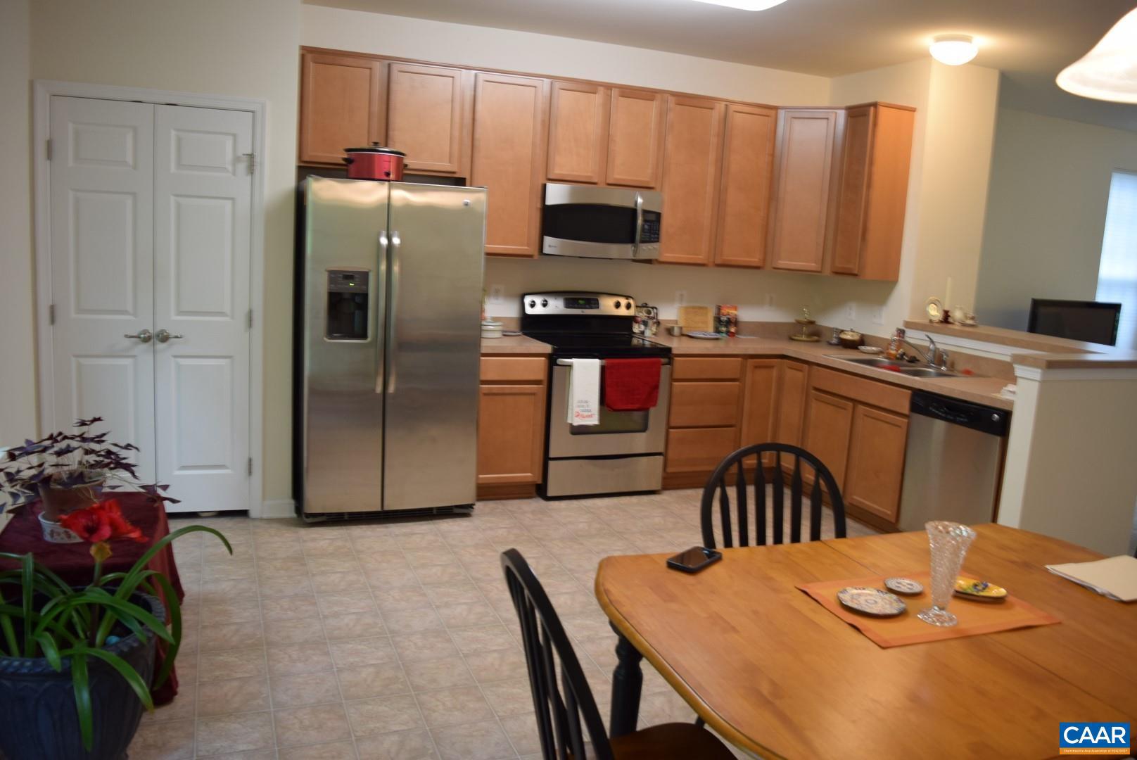 SYCAMORE SQUARE - Residential