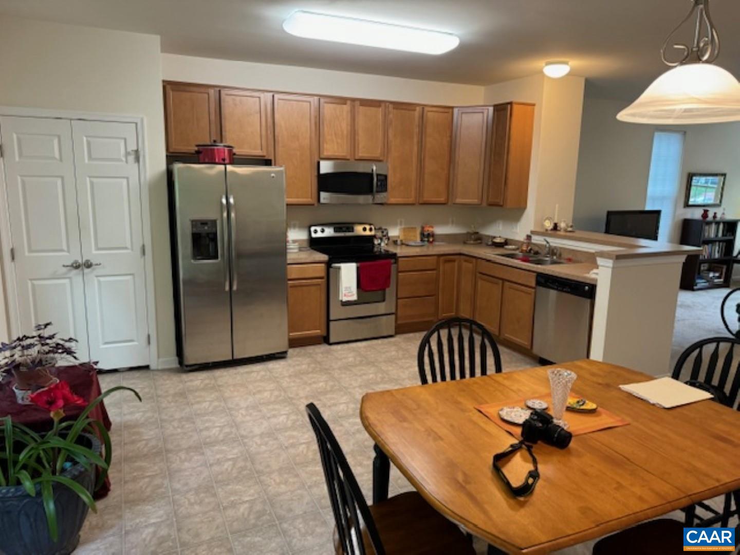 SYCAMORE SQUARE - Residential