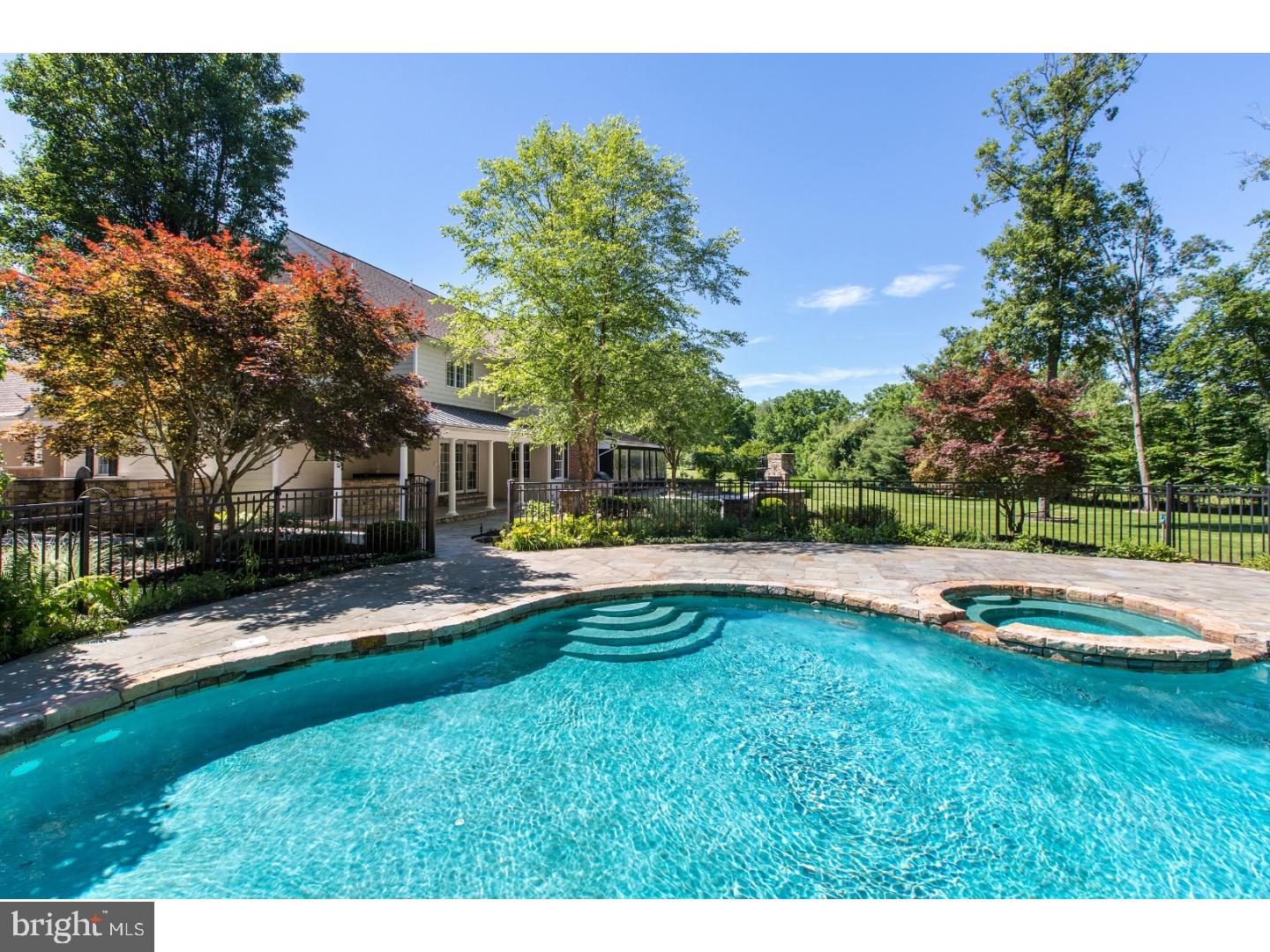 HONEY HOLLOW - Residential