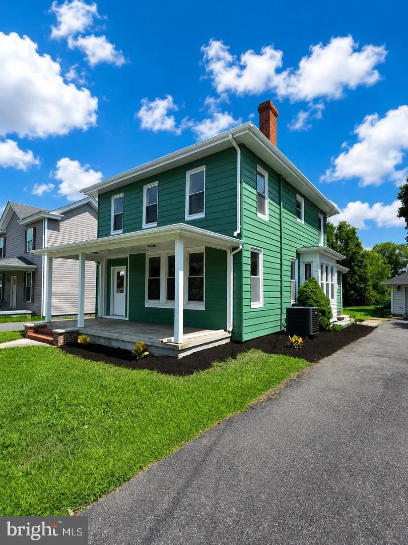122 Main Street