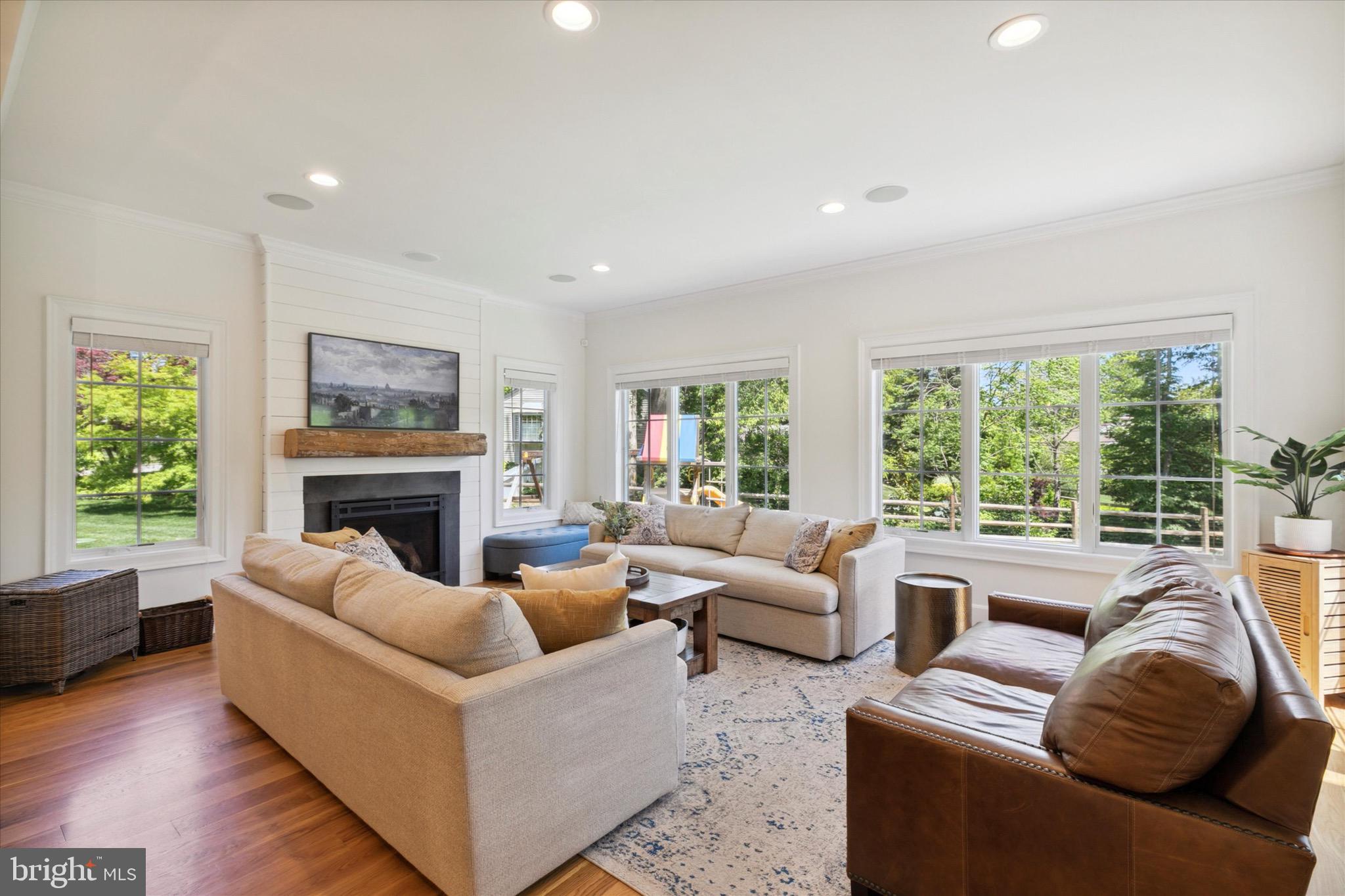 DEEPDALE - Residential