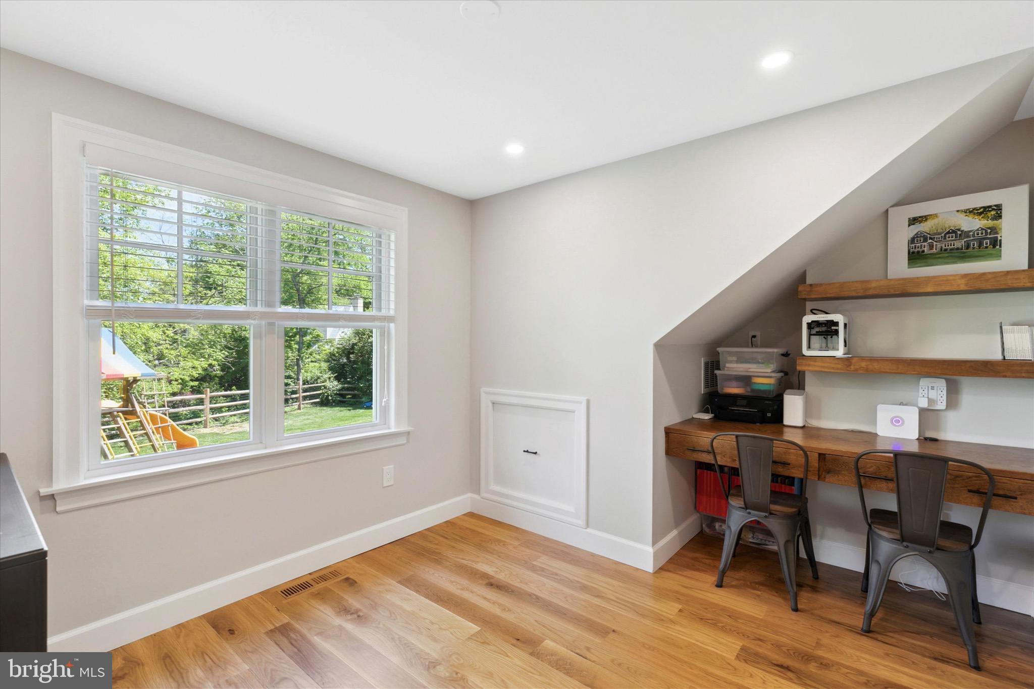 DEEPDALE - Residential