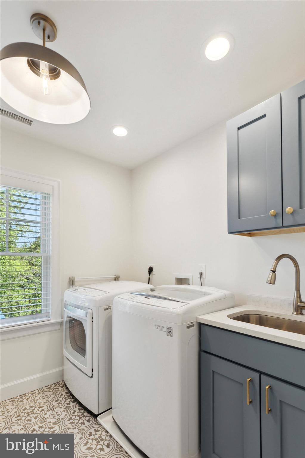 DEEPDALE - Residential