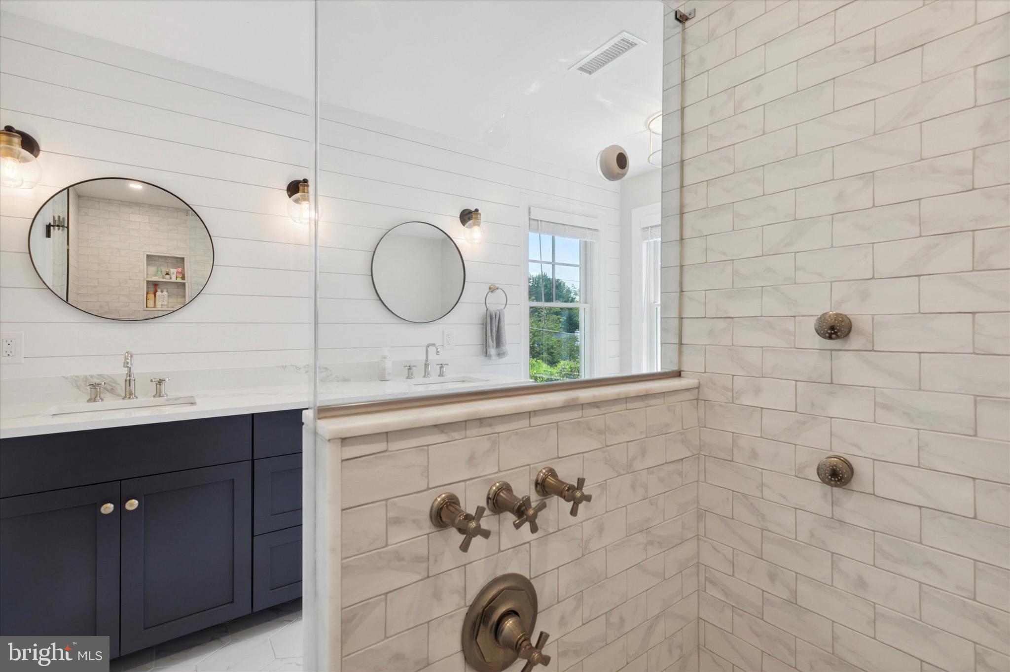 DEEPDALE - Residential