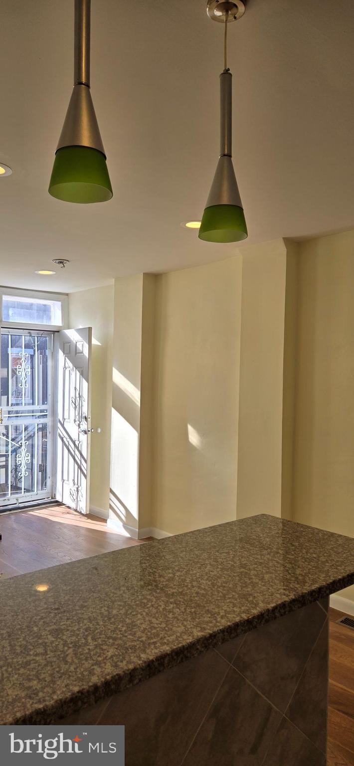 2831 CANTRELL STREET