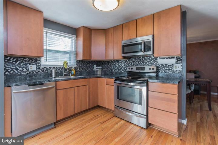 SHANNON SQUARE - Residential