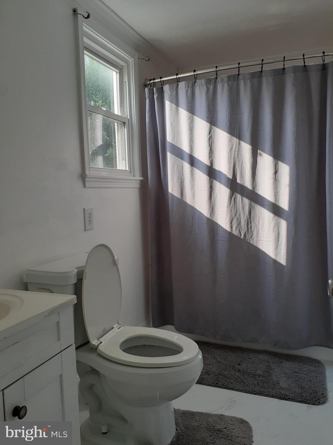 SHANNON SQUARE - Residential