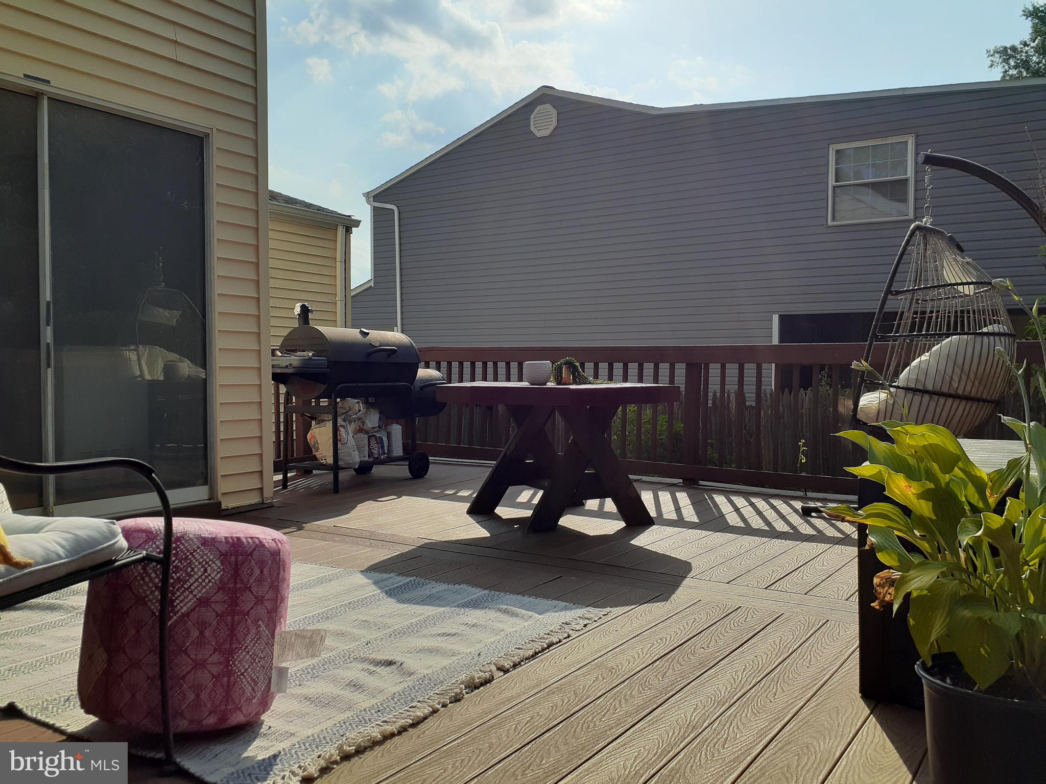 SHANNON SQUARE - Residential