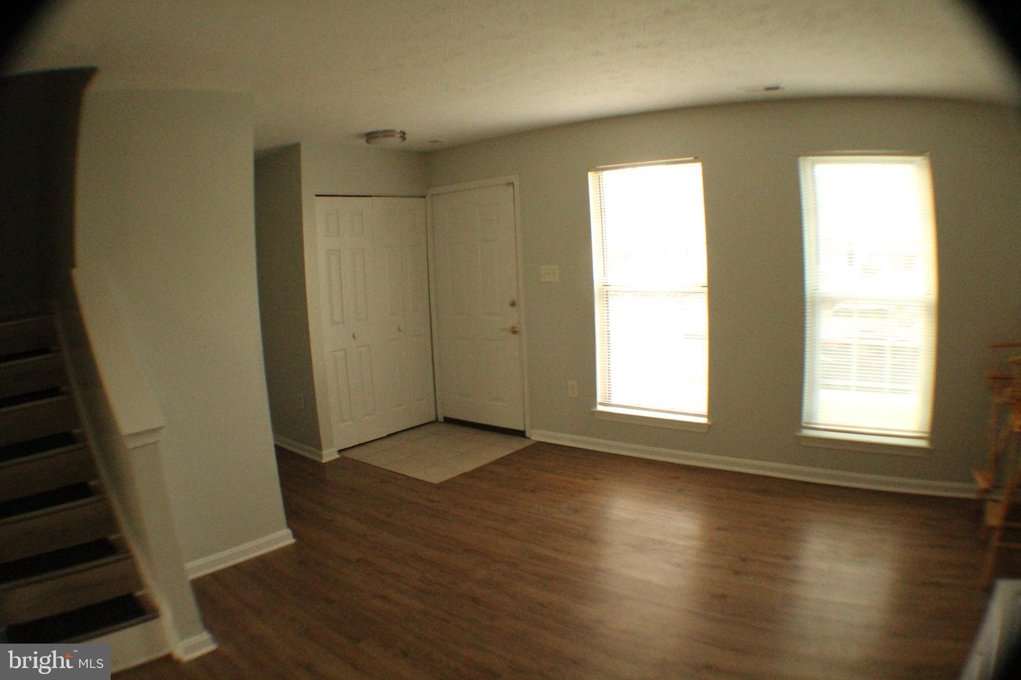 ROSECROFT COMMONS - Residential Lease