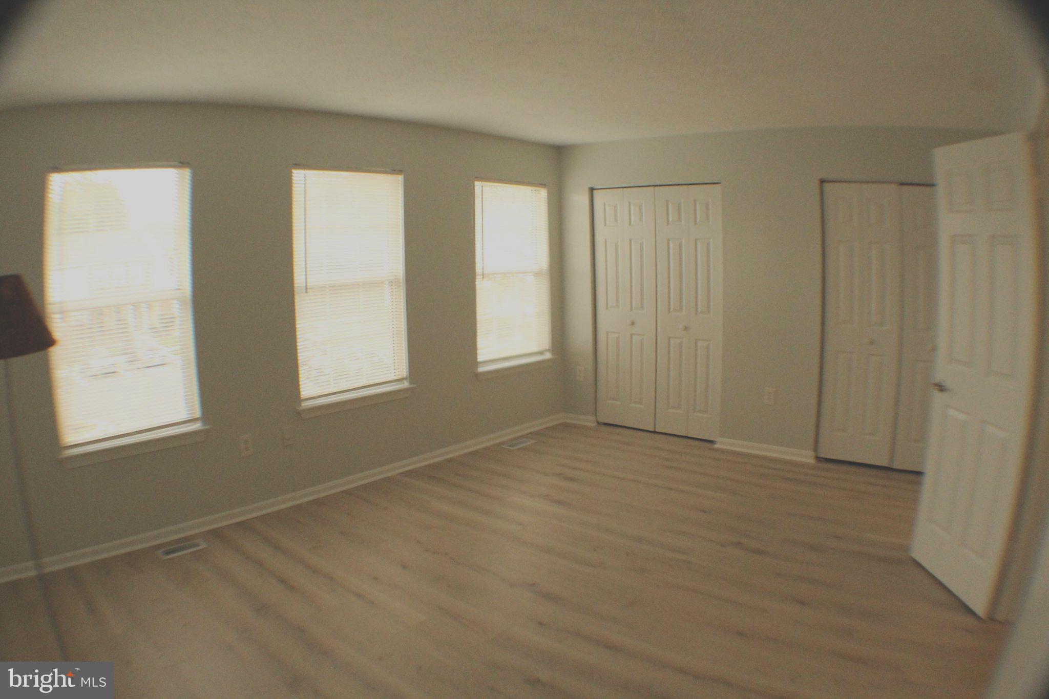 ROSECROFT COMMONS - Residential Lease