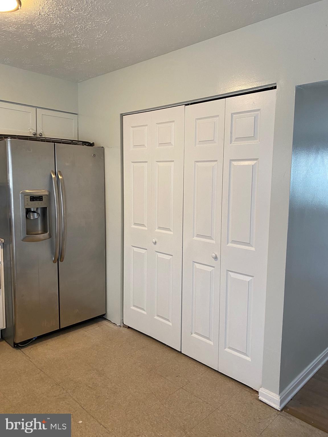 ROSECROFT COMMONS - Residential Lease